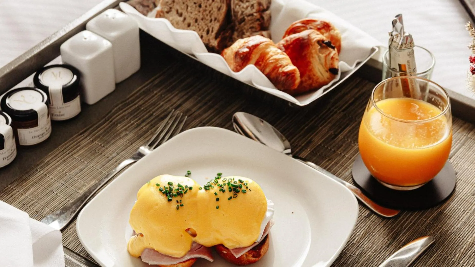 Restaurant/places to eat in Hôtel Lancaster Paris Champs-Elysées