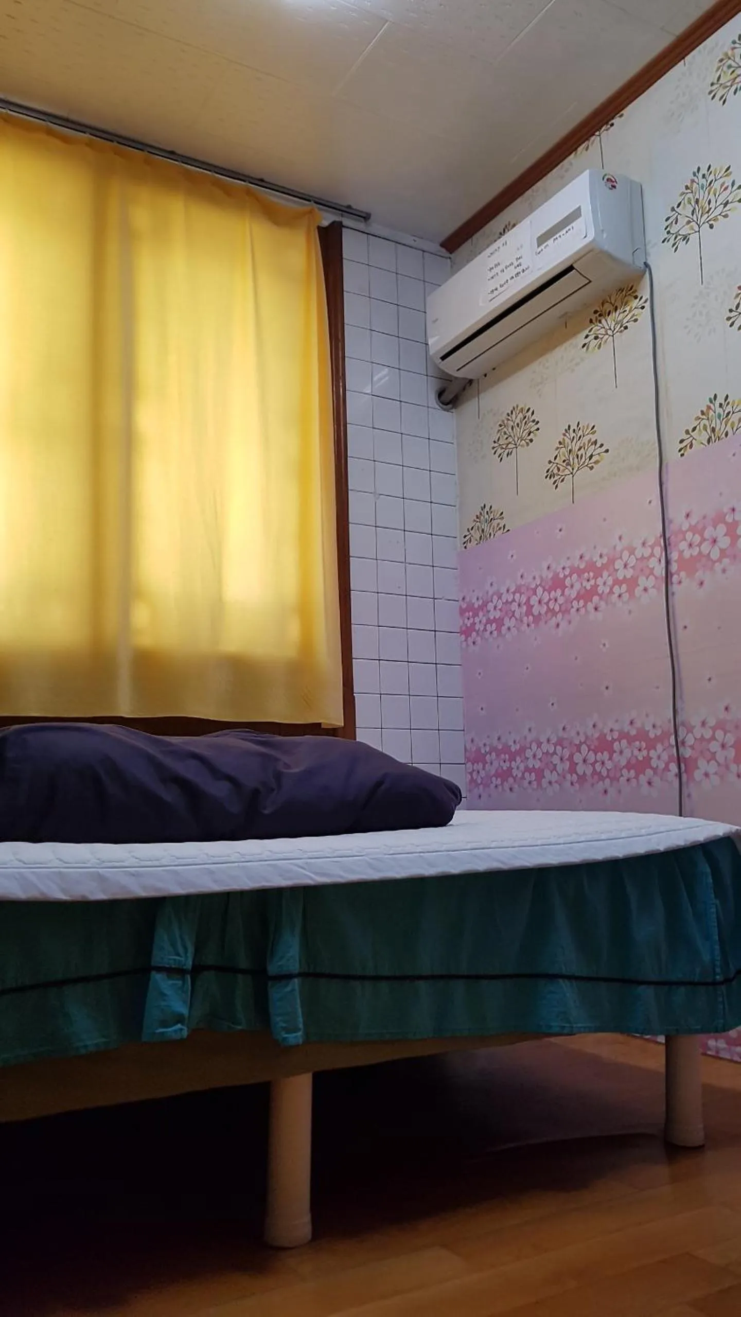 Bed in Guesthouse Spring Flower