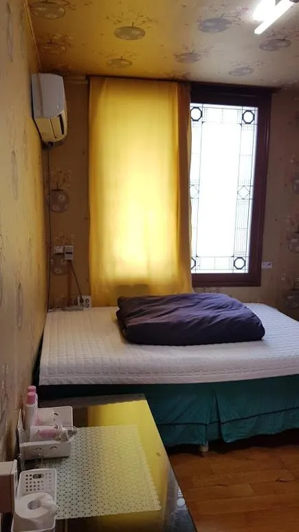 Bed in Guesthouse Spring Flower