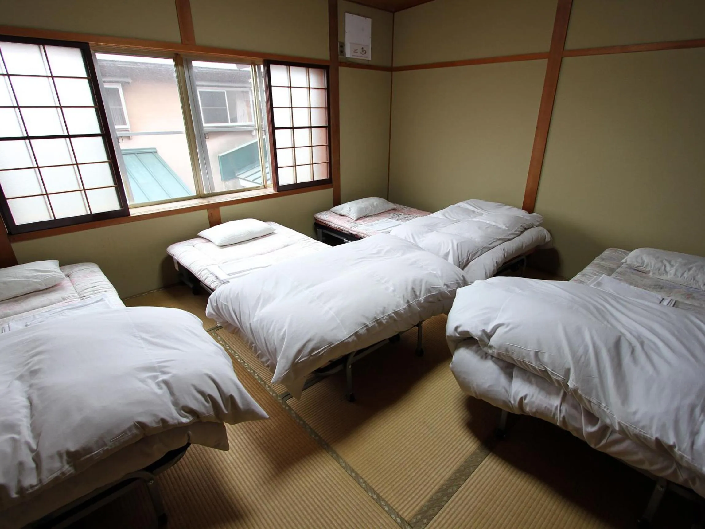 Photo of the whole room, Bed in Towadako Backpackers