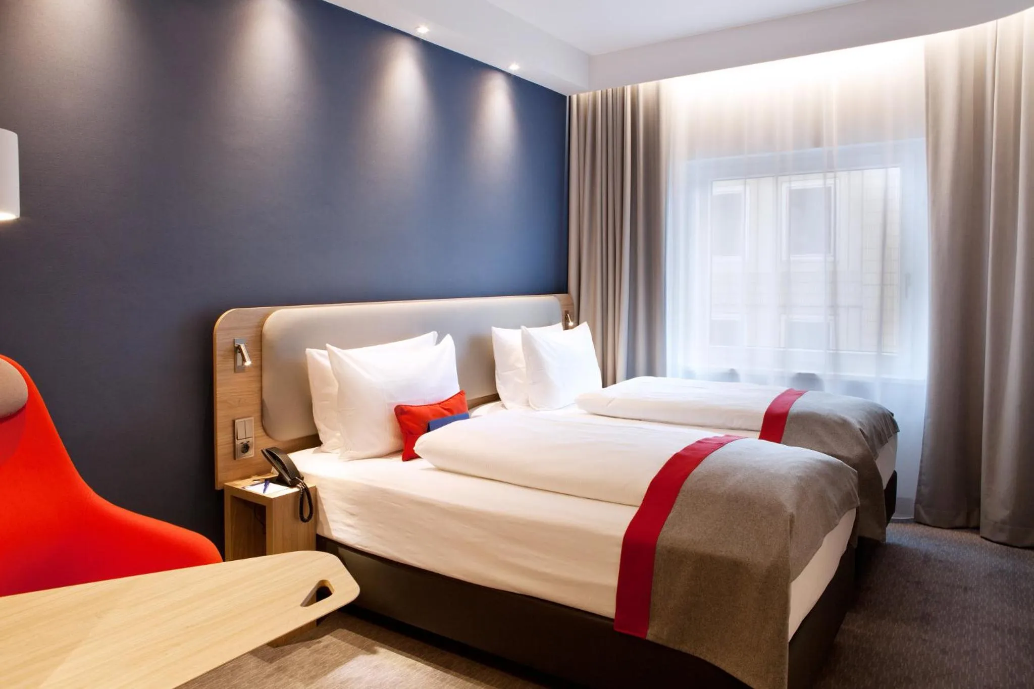 Photo of the whole room, Bed in Holiday Inn Express - Trier by IHG