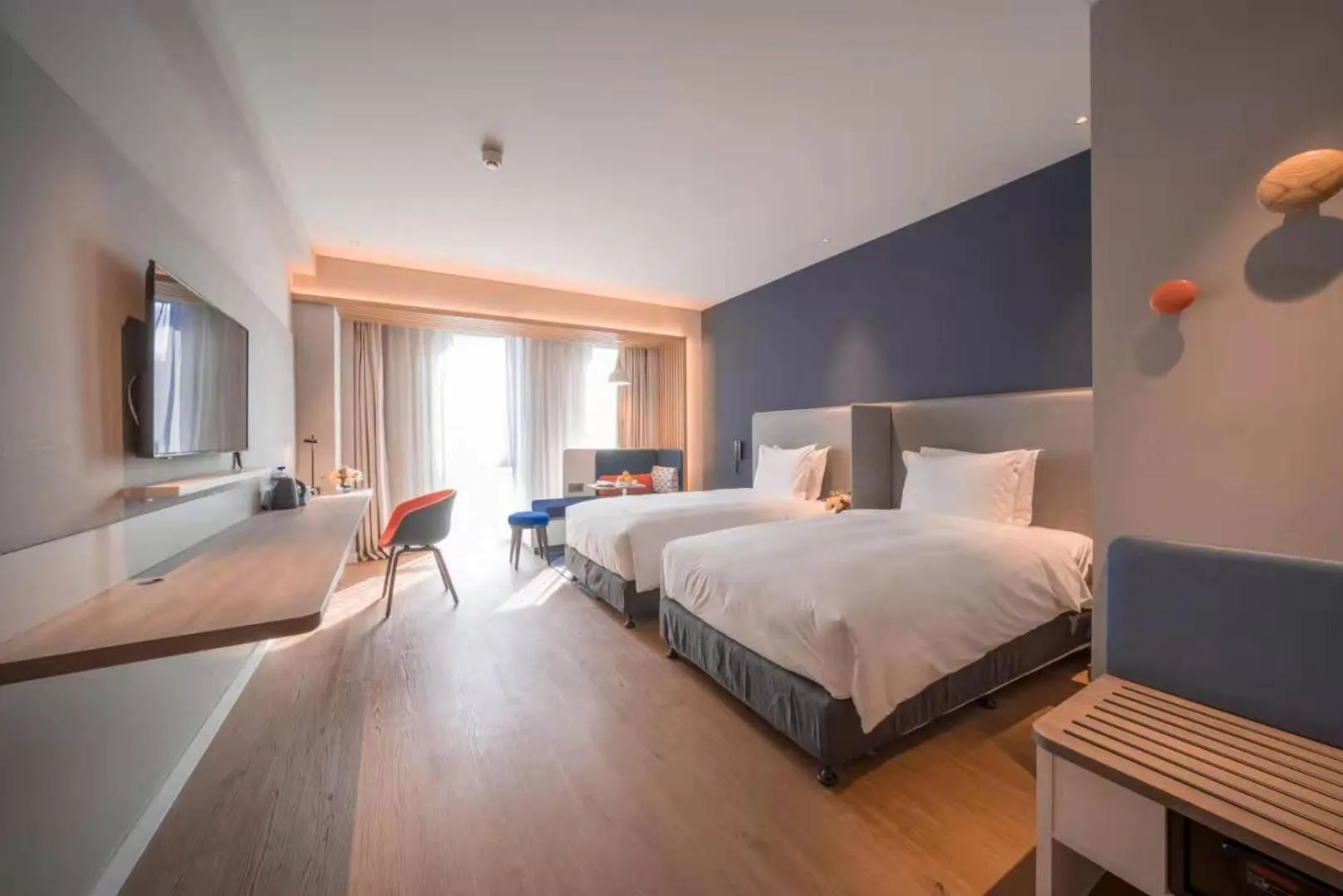Bed in Holiday Inn Express Shanghai Huijin by IHG