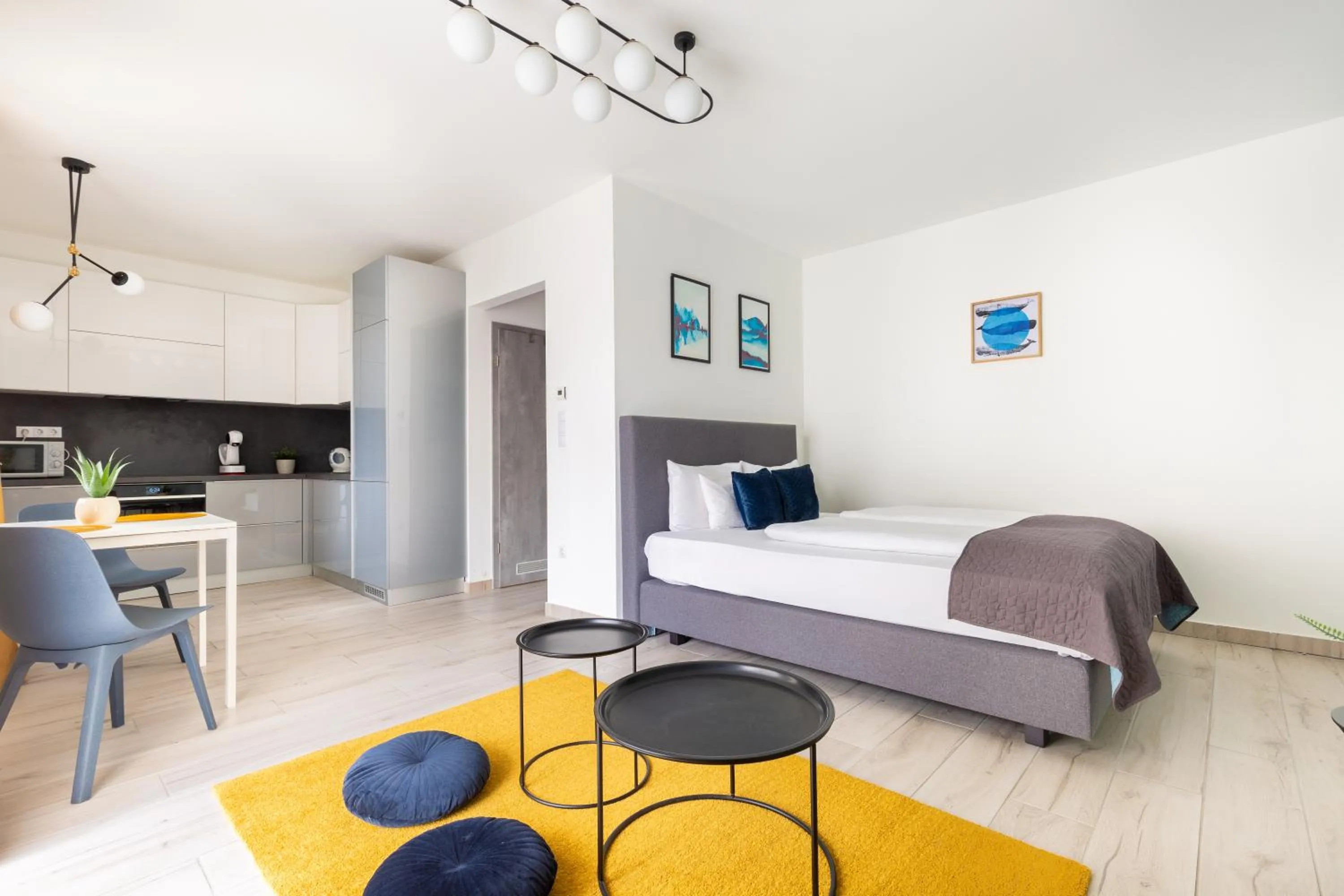 Photo of the whole room, Bed in Vagabond SOHO