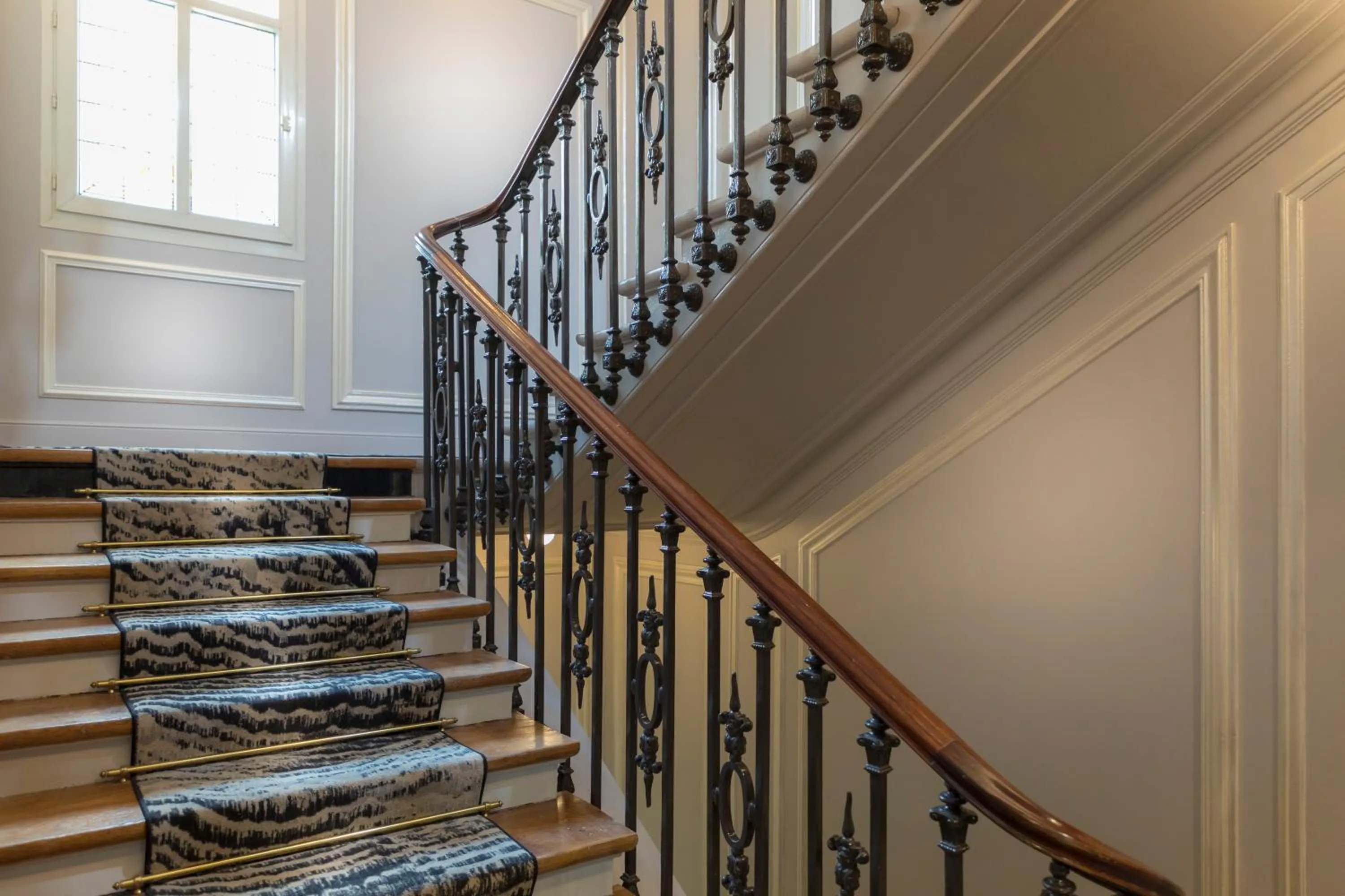 Decorative detail in Libertel Gare de L'Est Francais
