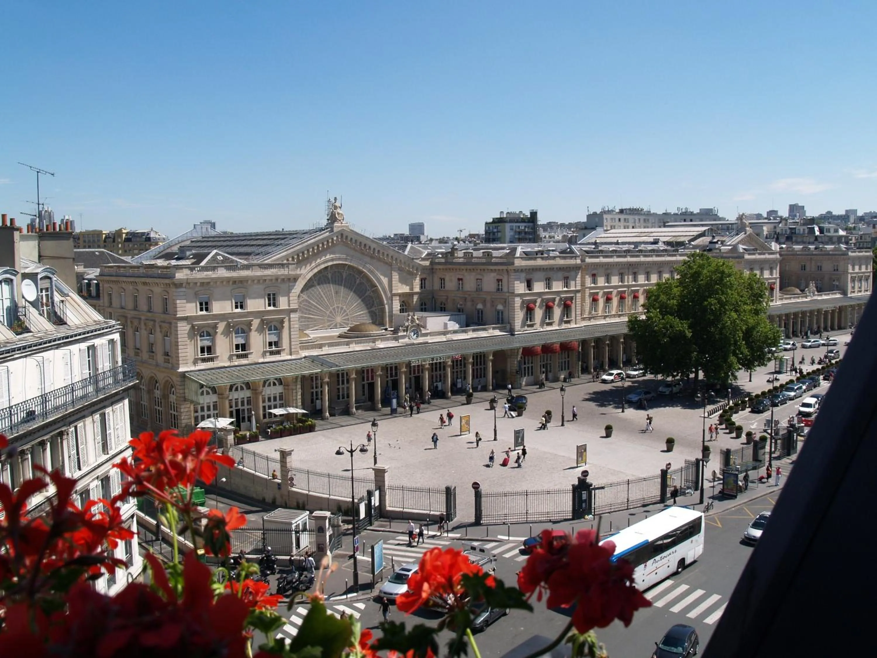 Street view in Libertel Gare de L'Est Francais