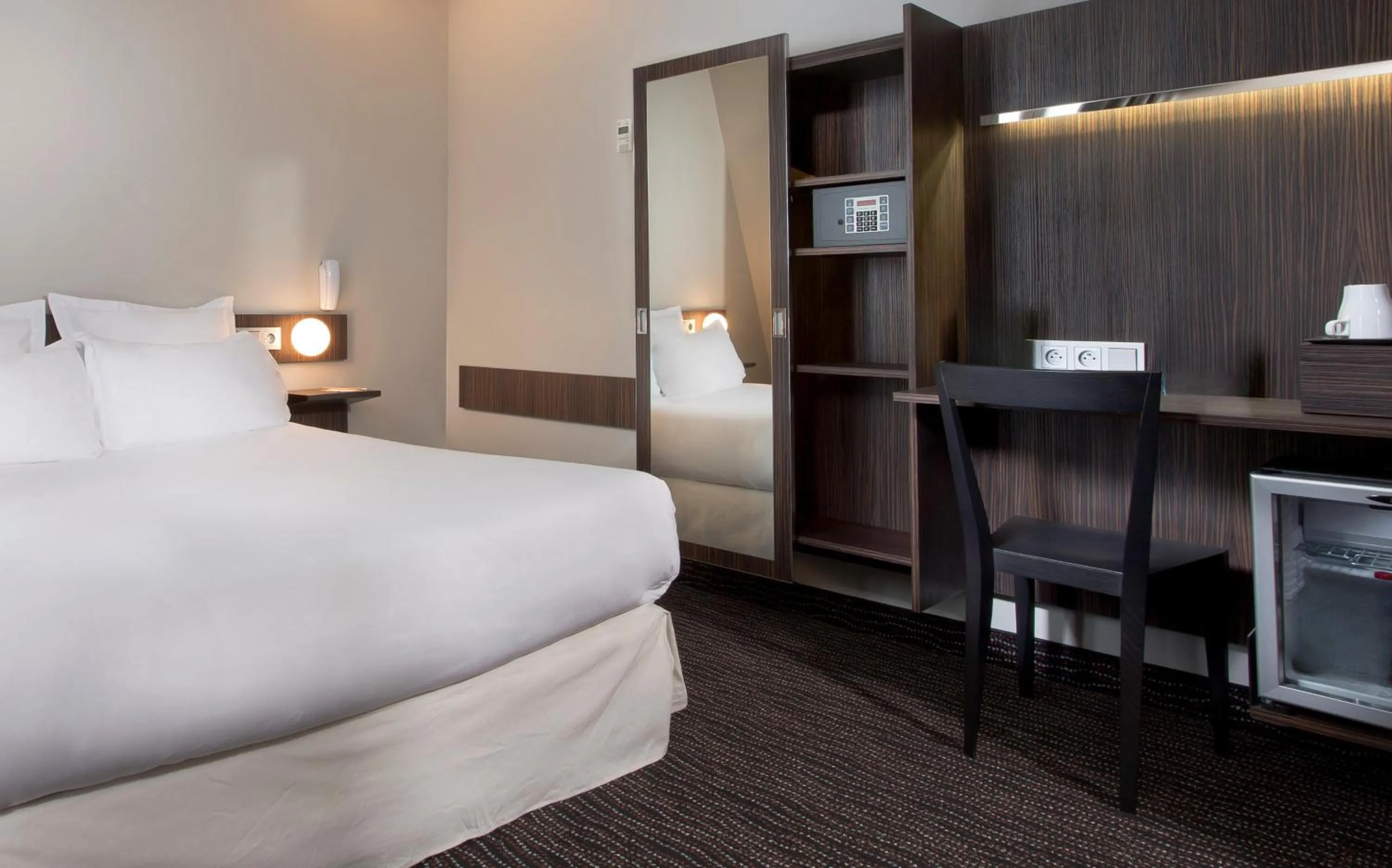 Bed in Libertel Gare de L'Est Francais