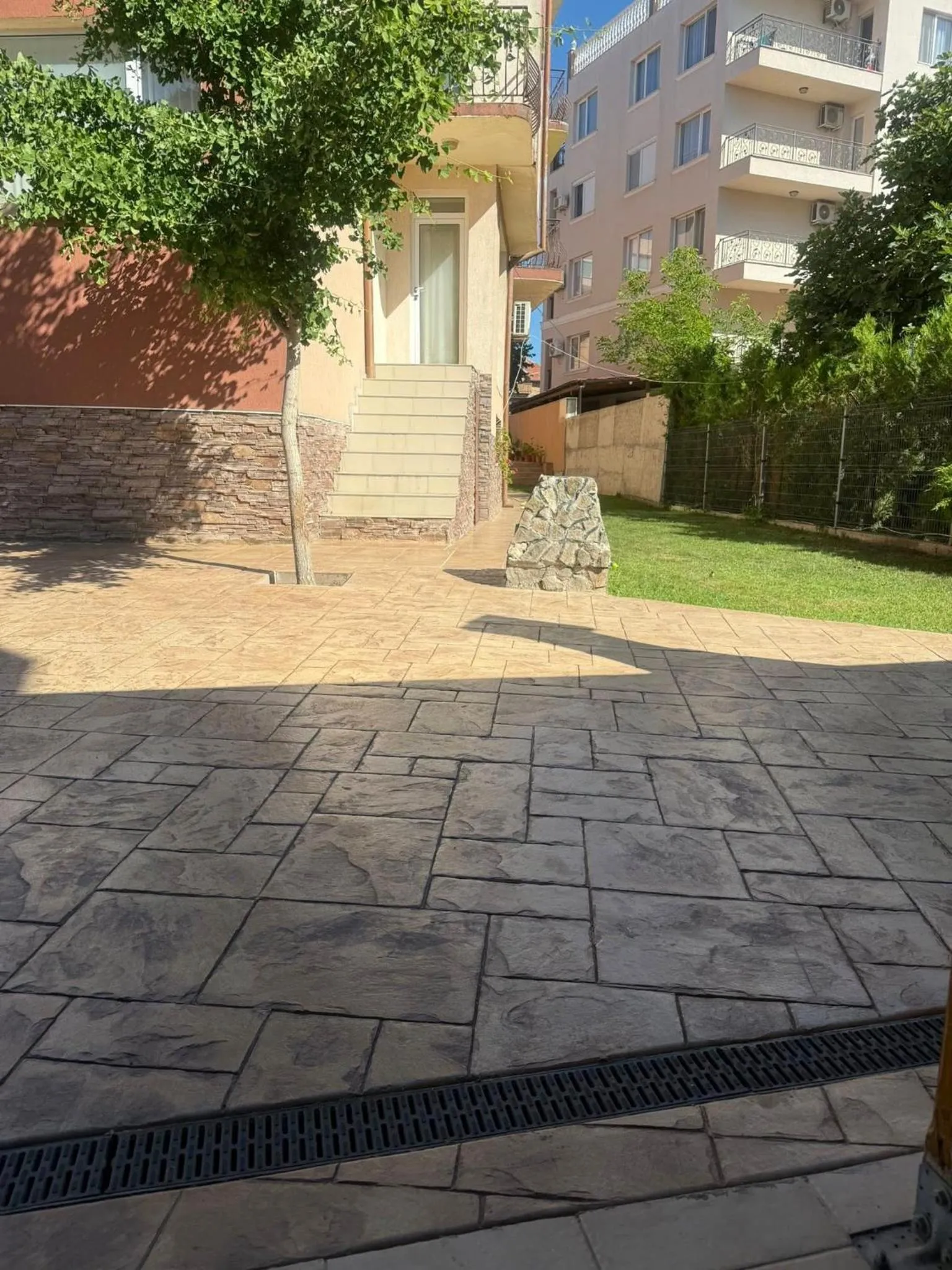 Patio in Guesthouse Iceberg