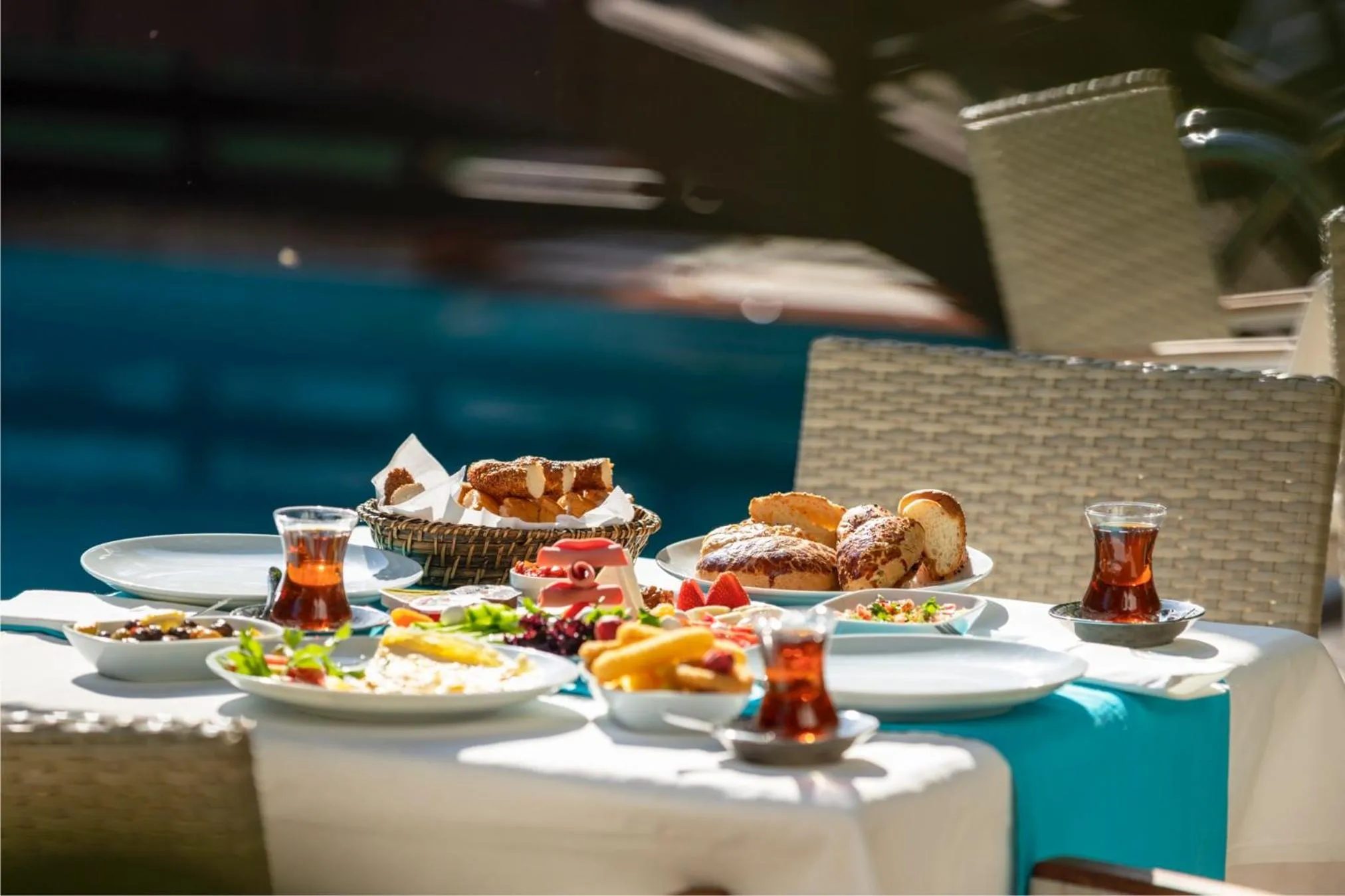 Food and drinks in Castle Old Town Hotel