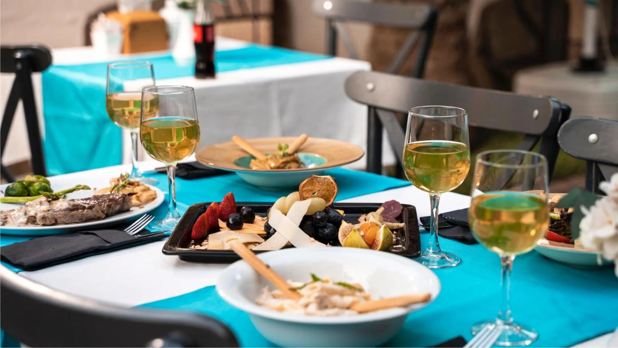 Food and drinks in Castle Old Town Hotel