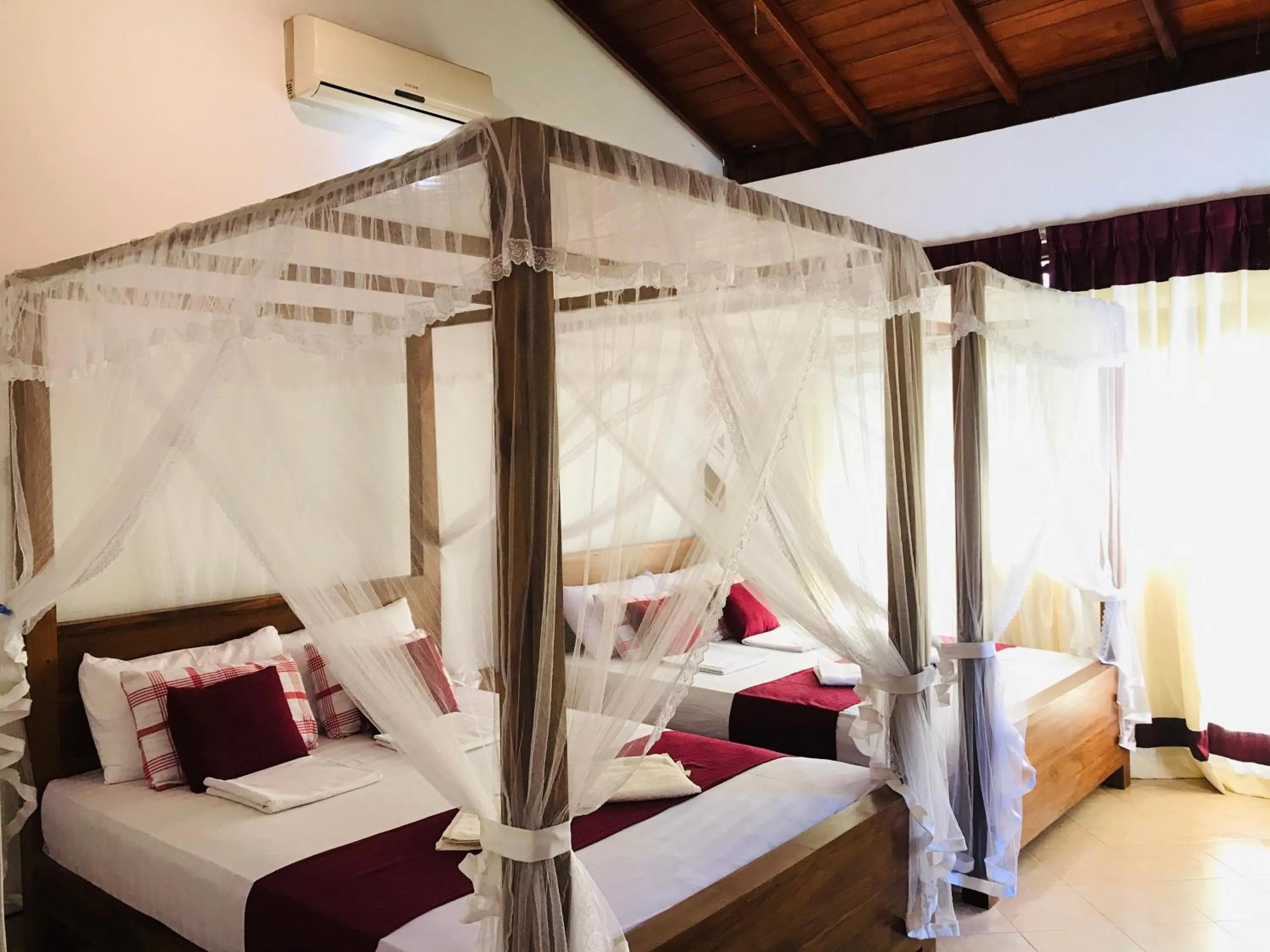 Bed in Sinhagiri Villa