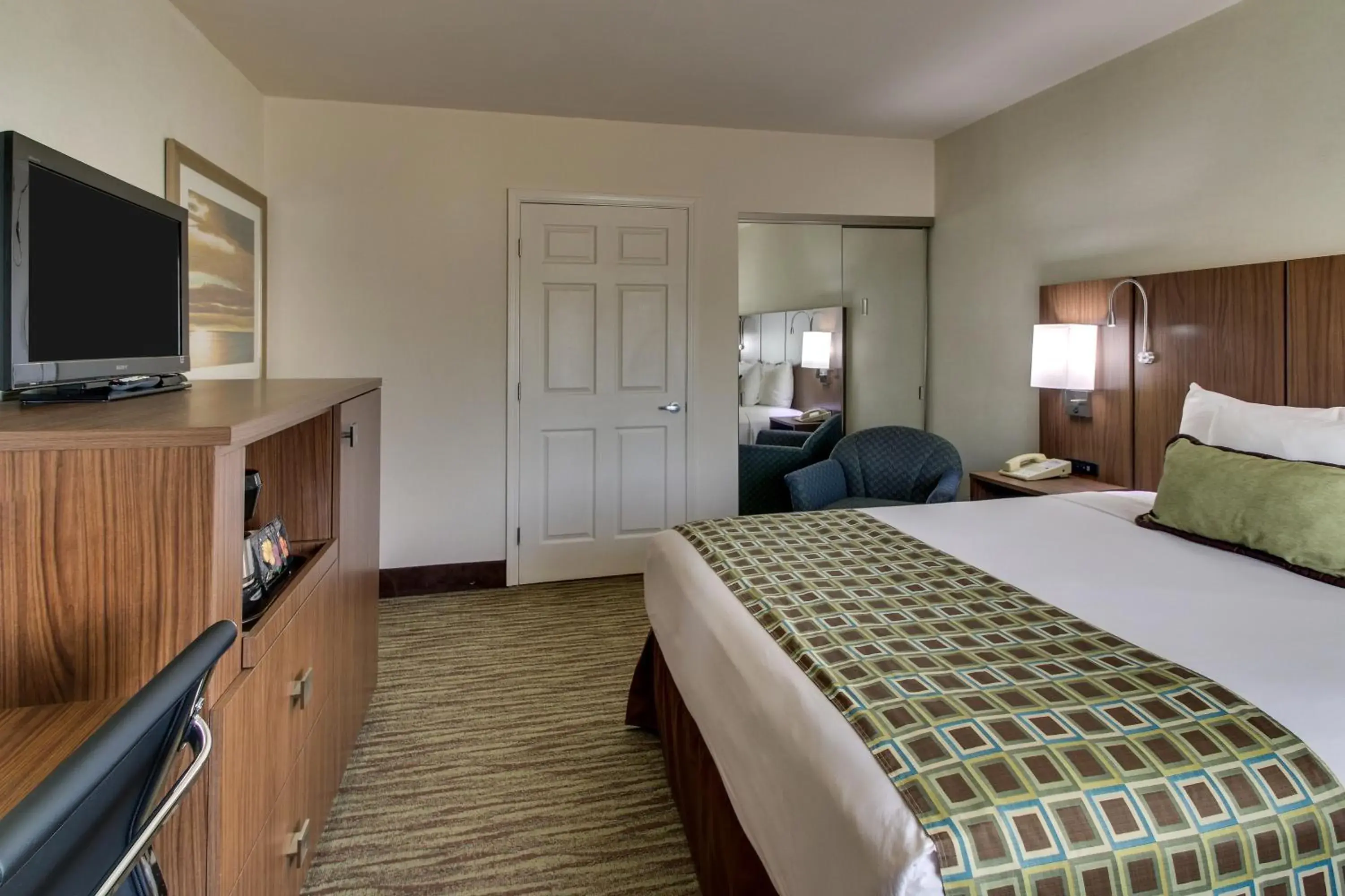 Queen Room- Accessible Non-Smoking in The Stevenson Monterey Queen Room- Accessible Non-Smoking in The Stevenson Monterey