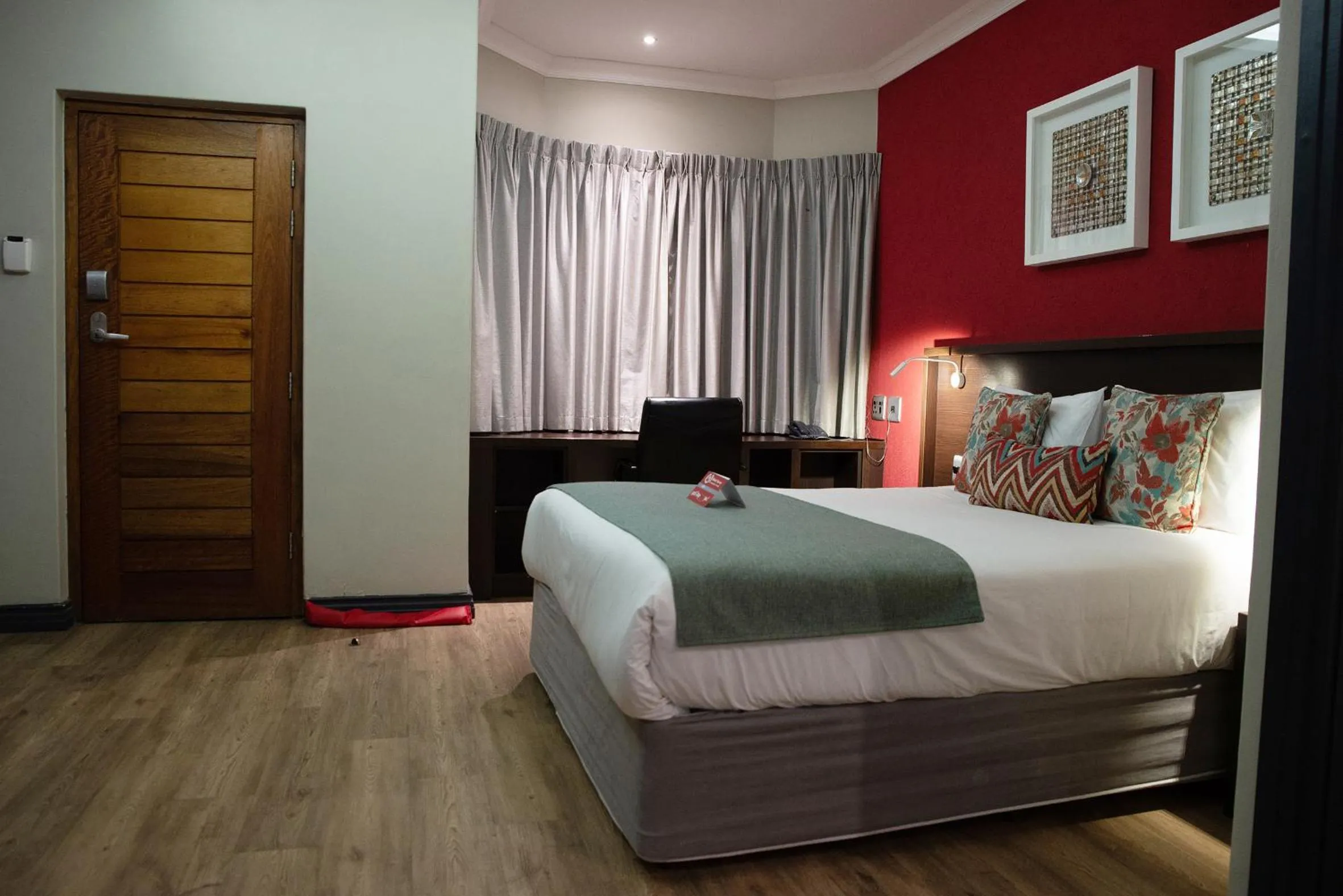 Bed in Hotel Savoy and Conference Centre