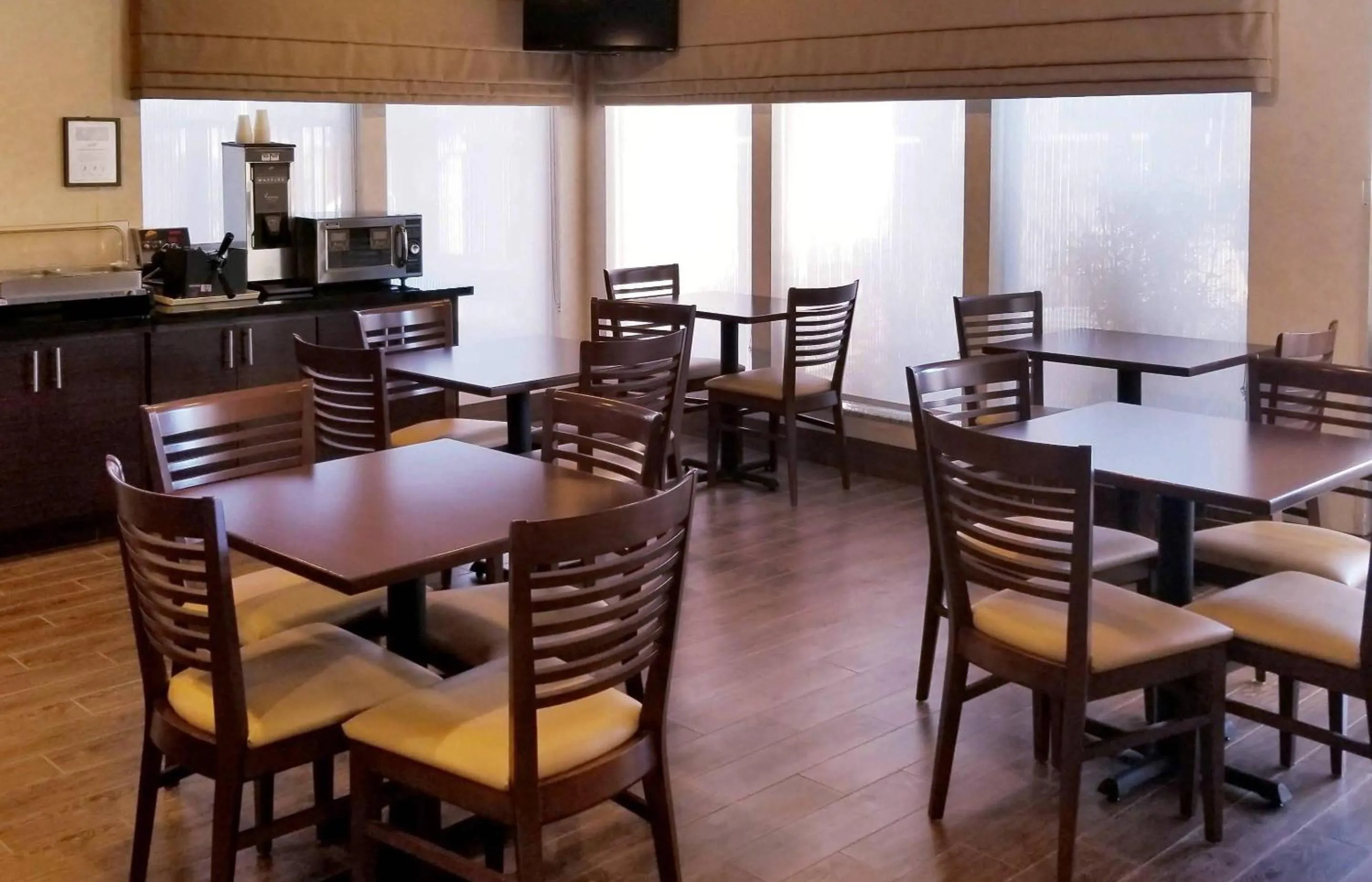 Breakfast in Sleep Inn Phoenix North I-17