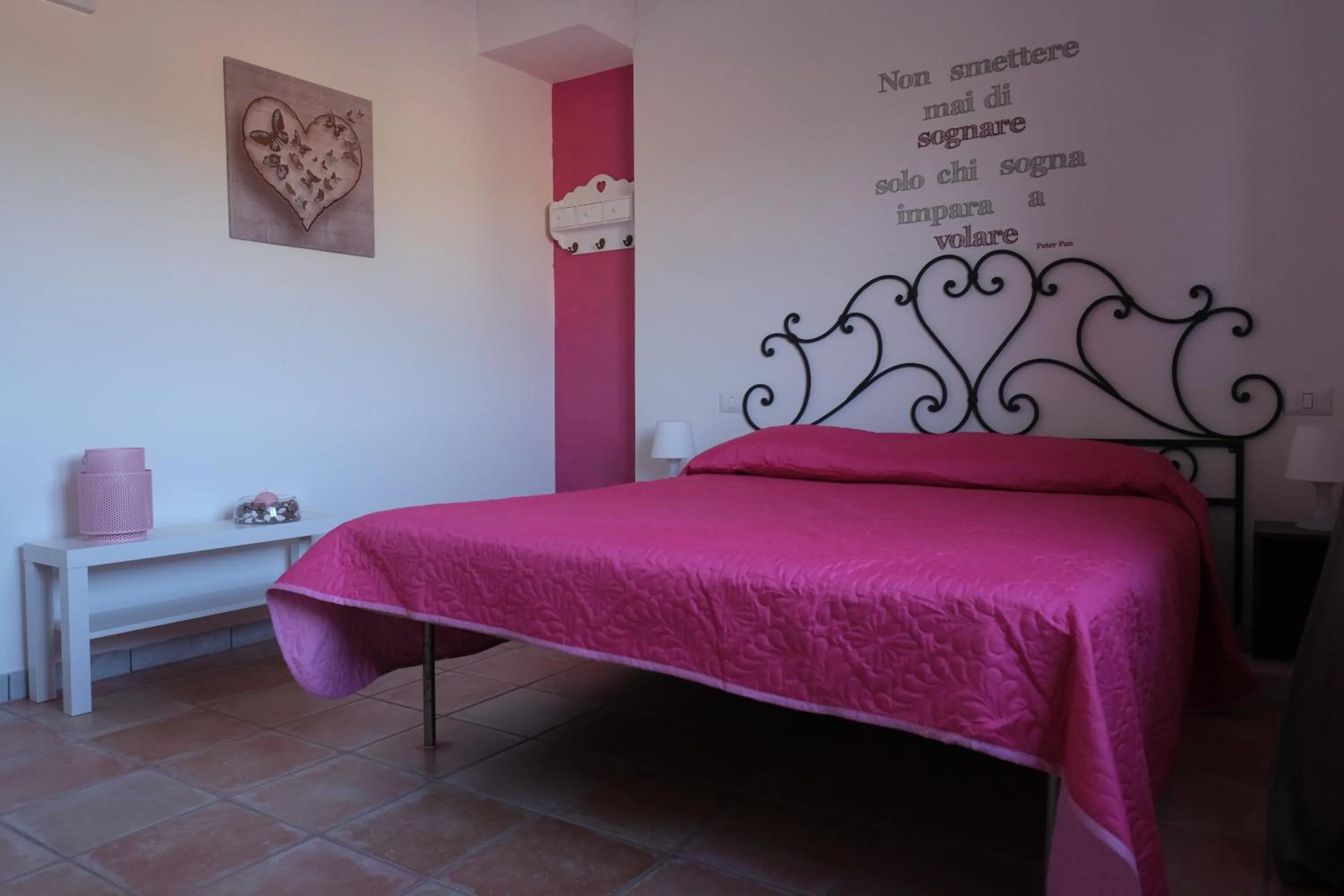 Bedroom, Bed in Le casette di Frà al Bondì