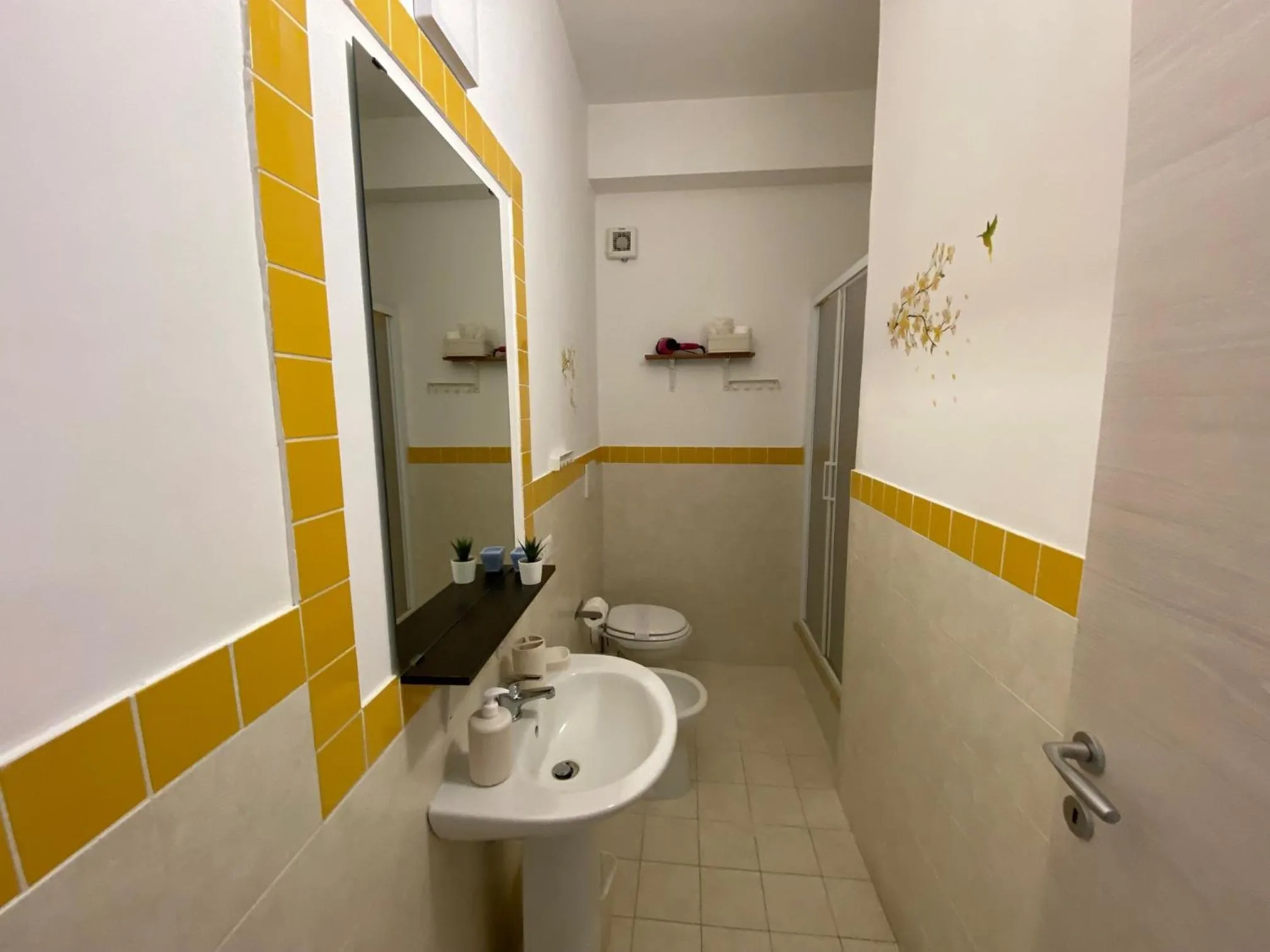 Bathroom in Le casette di Frà al Bondì