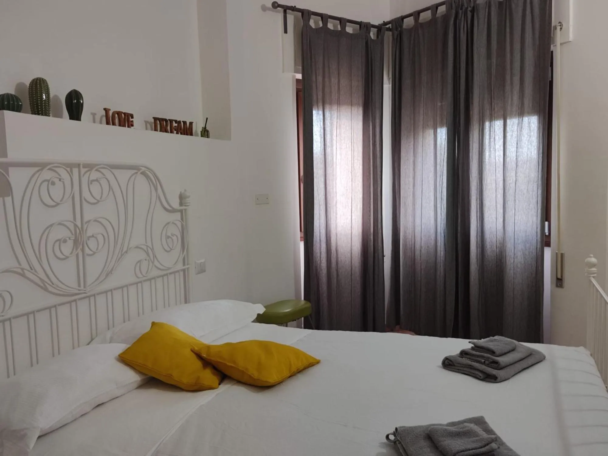 Bedroom, Bed in Le casette di Frà al Bondì