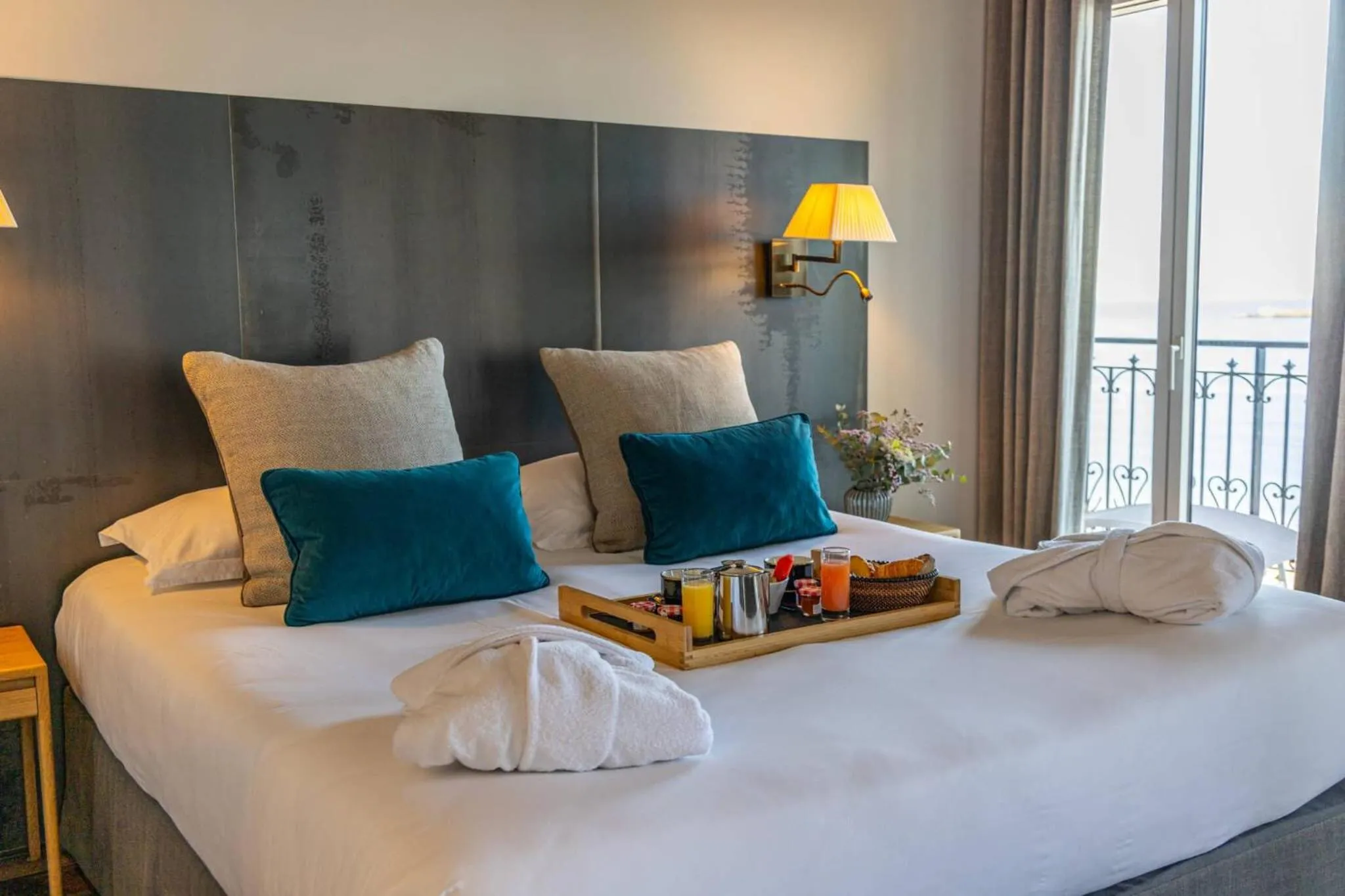 Bed in Hôtel de la Plage - Saint Jean de Luz