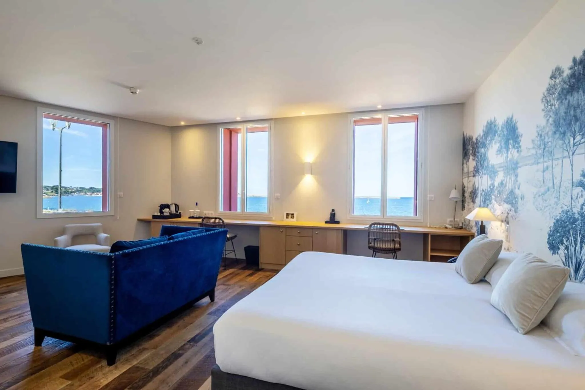 Bed in Hôtel de la Plage - Saint Jean de Luz