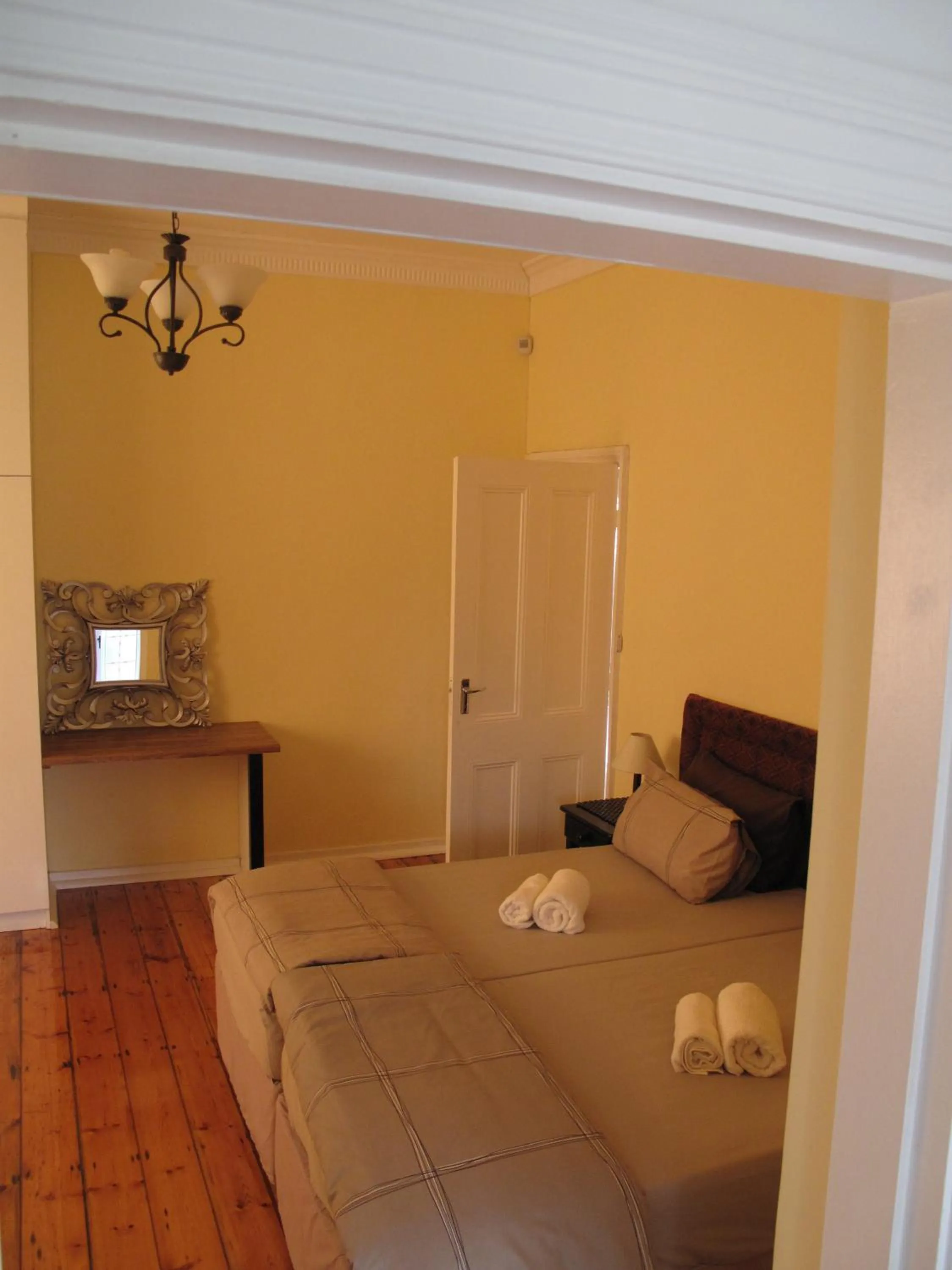 Photo of the whole room, Bed in The Crescent Guesthouses - BnB/Self Catering