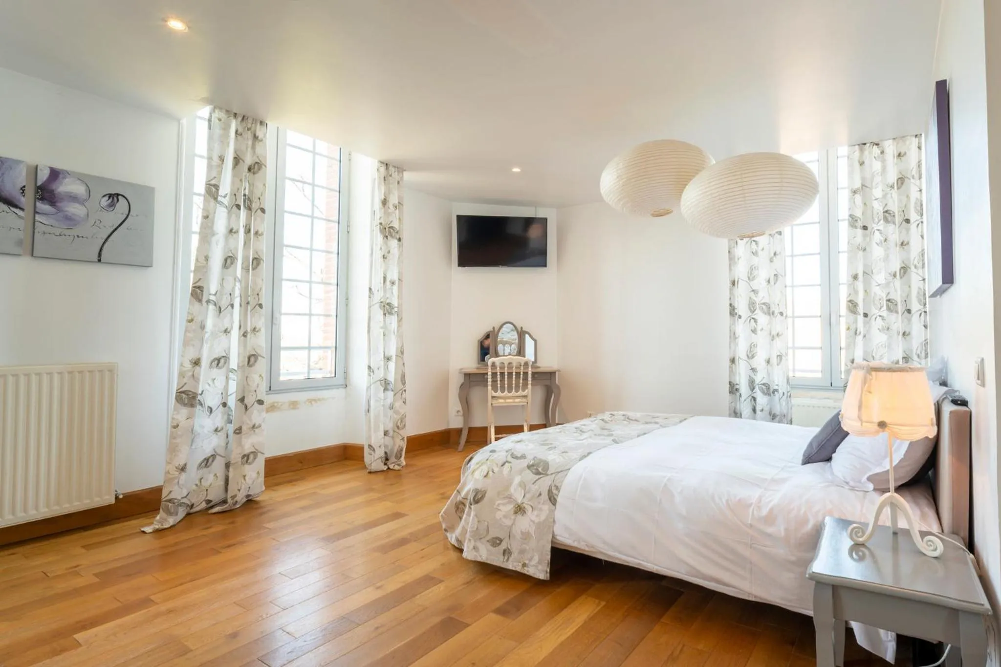 Bedroom, Bed in Château de Loubéjac