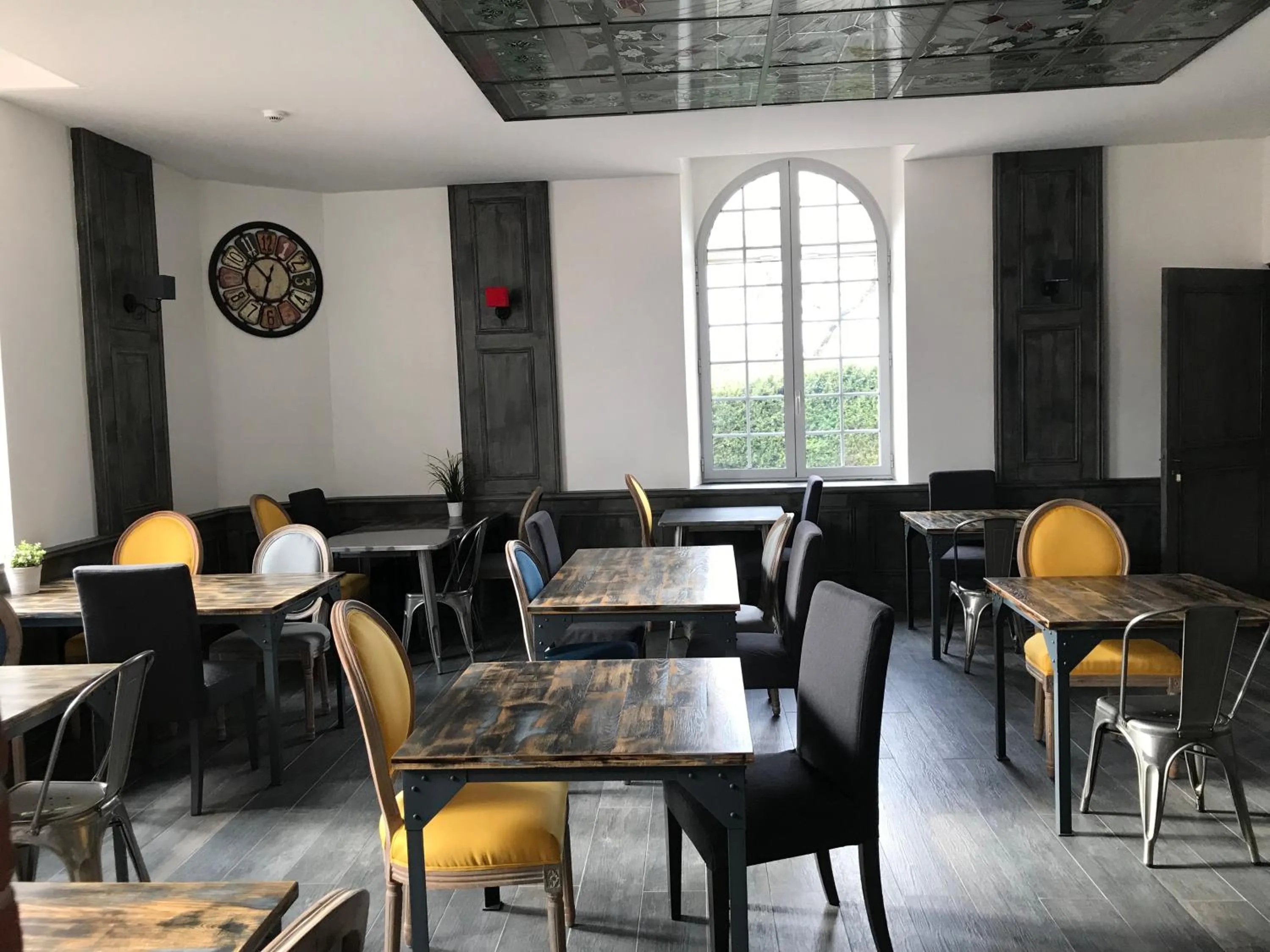 Restaurant/places to eat in Château de Loubéjac