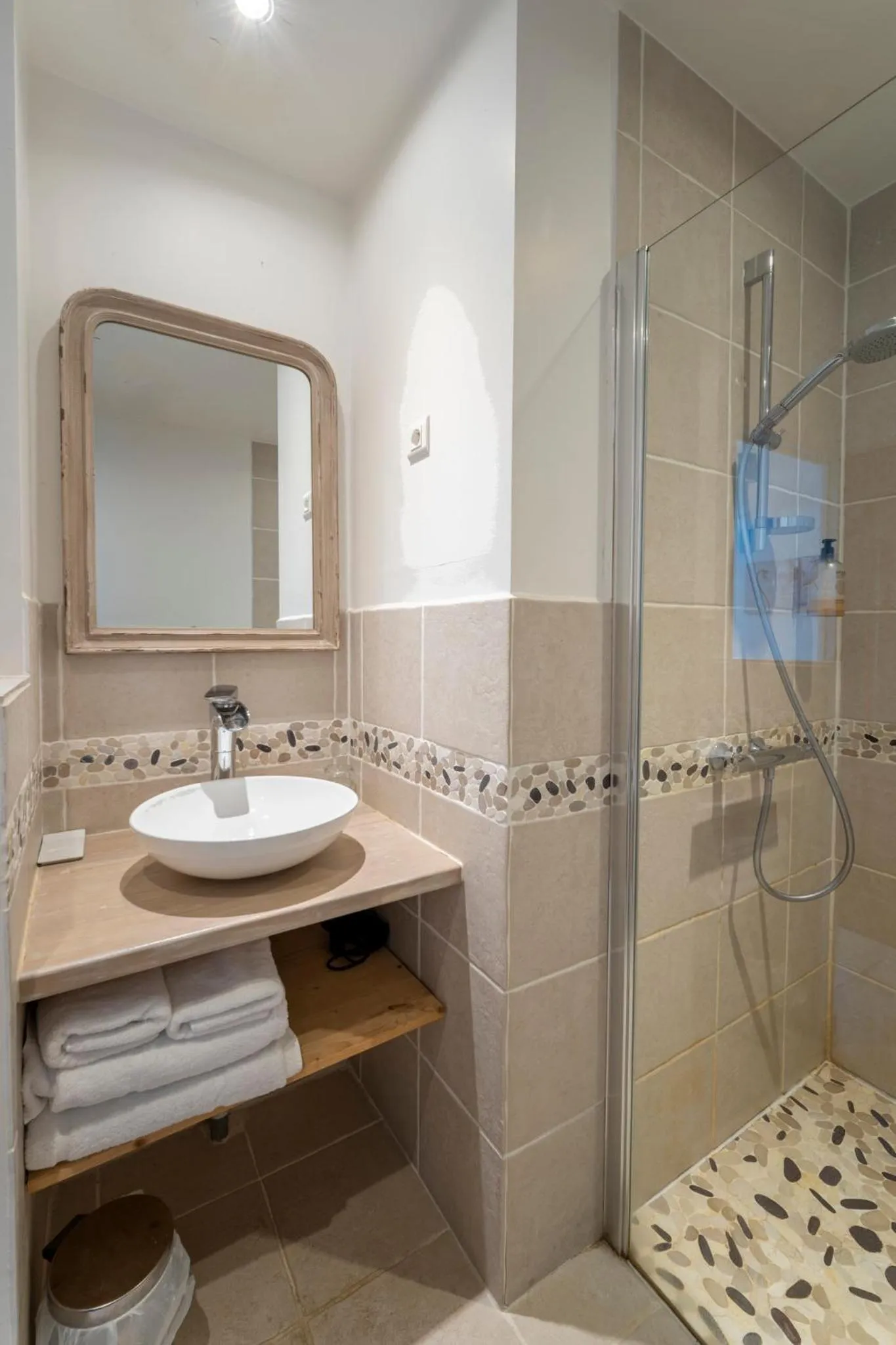 Bathroom in Château de Loubéjac