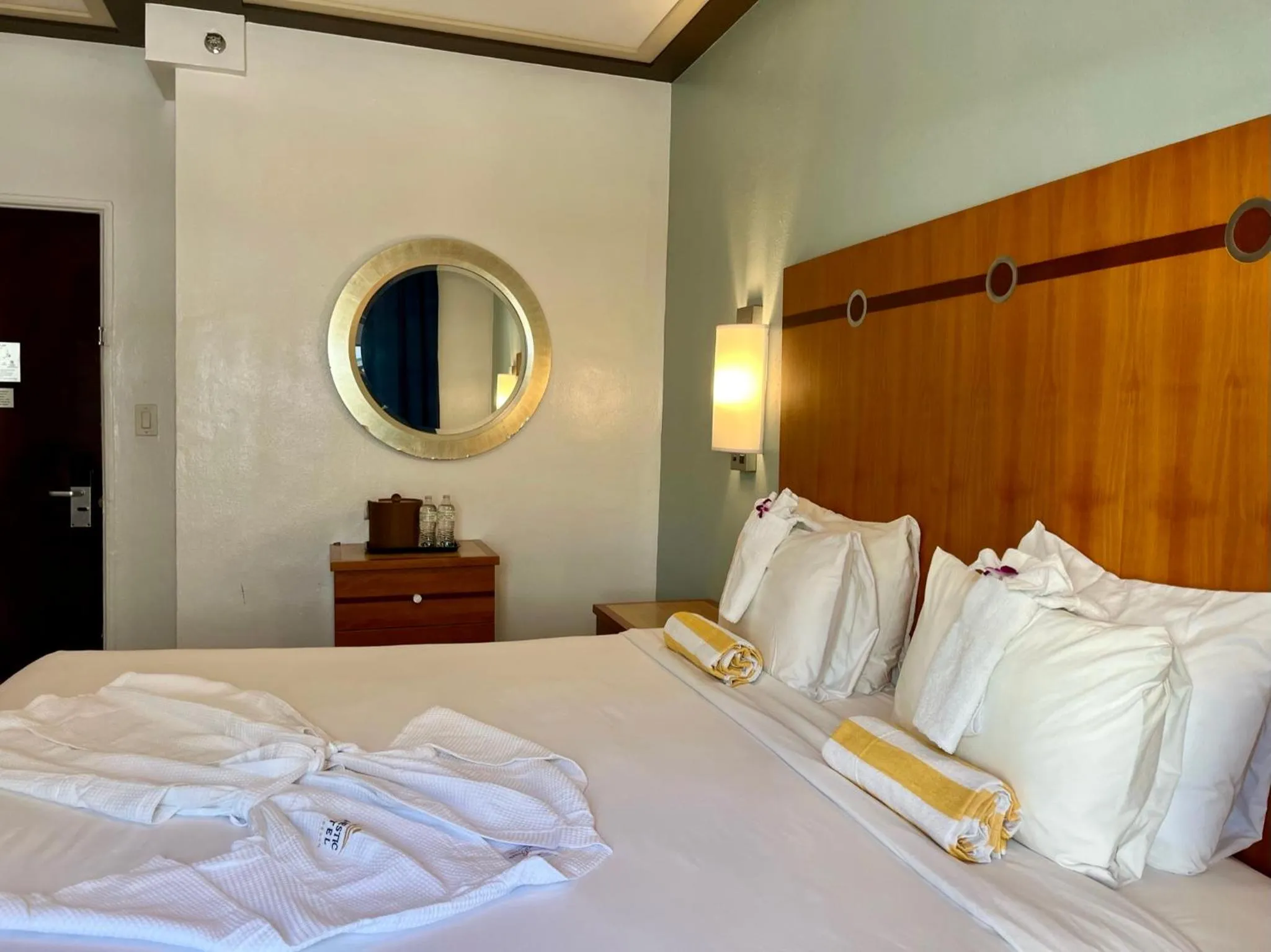 Bed in Majestic Hotel South Beach