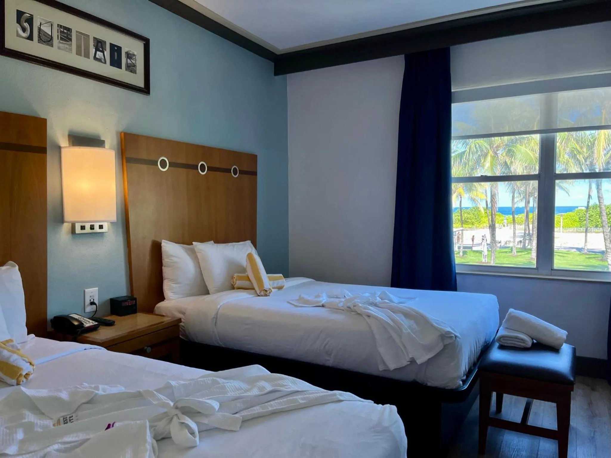 Bed in Majestic Hotel South Beach