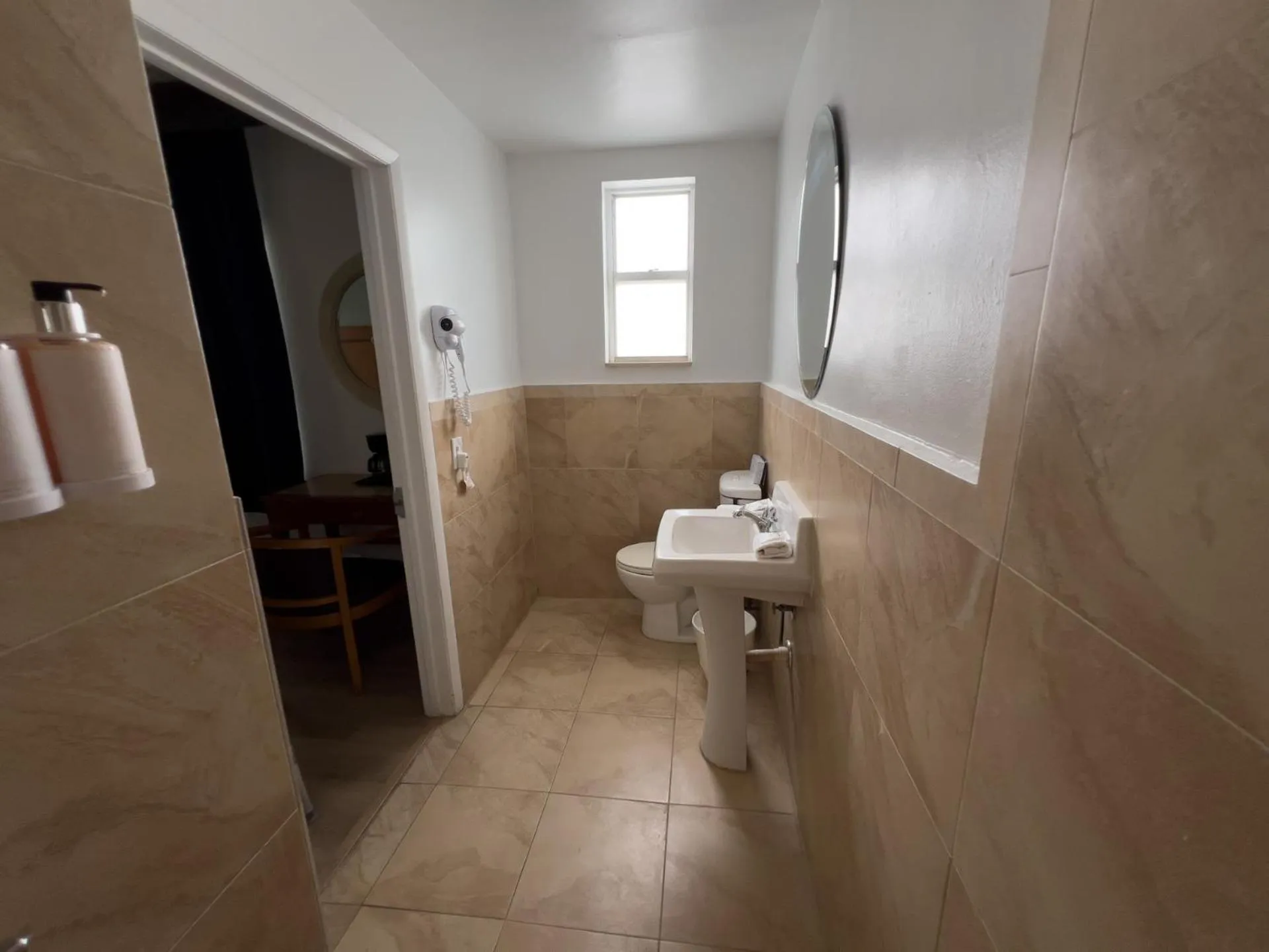 Bathroom in Majestic Hotel South Beach