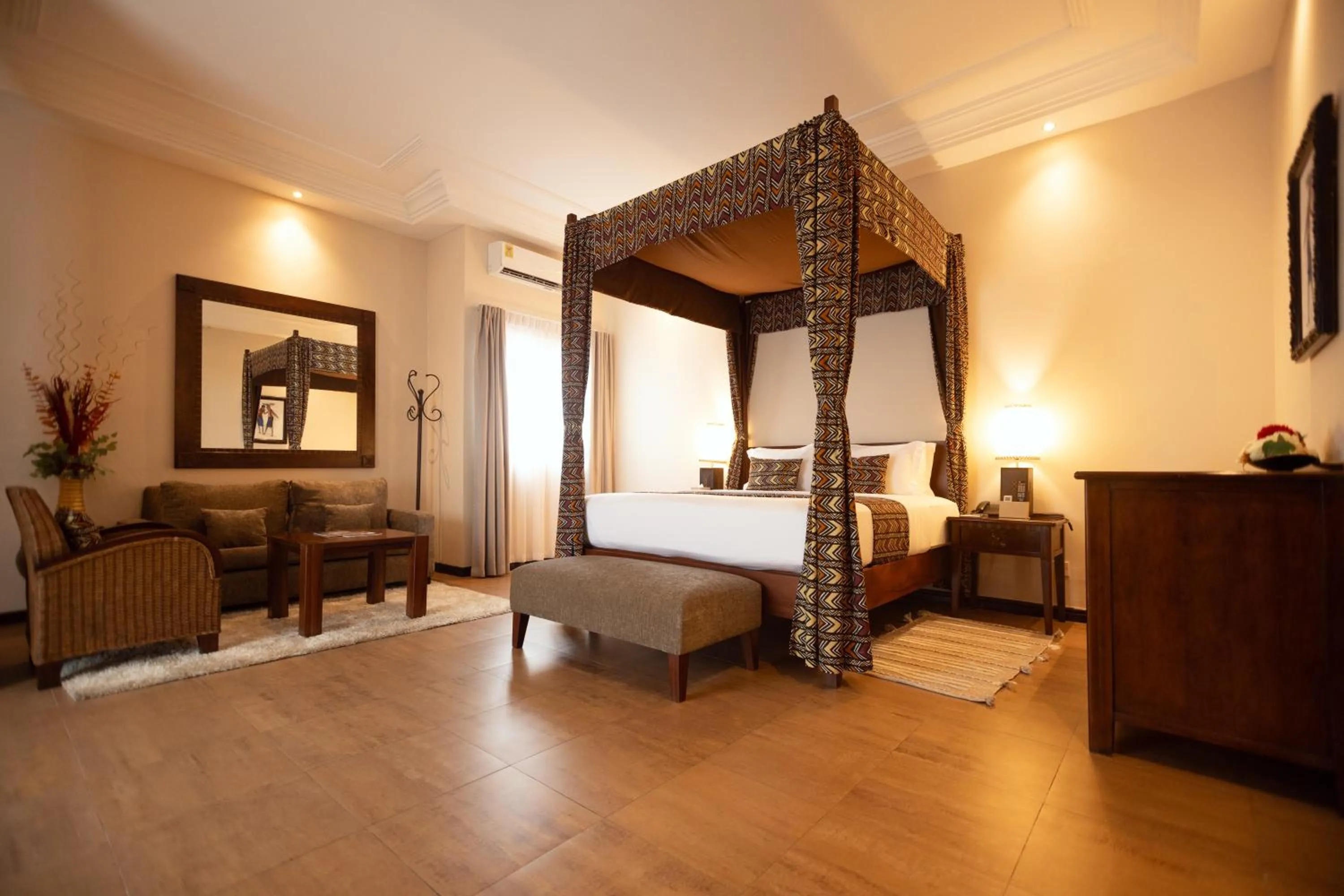 Photo of the whole room, Bed in The African Regent Hotel