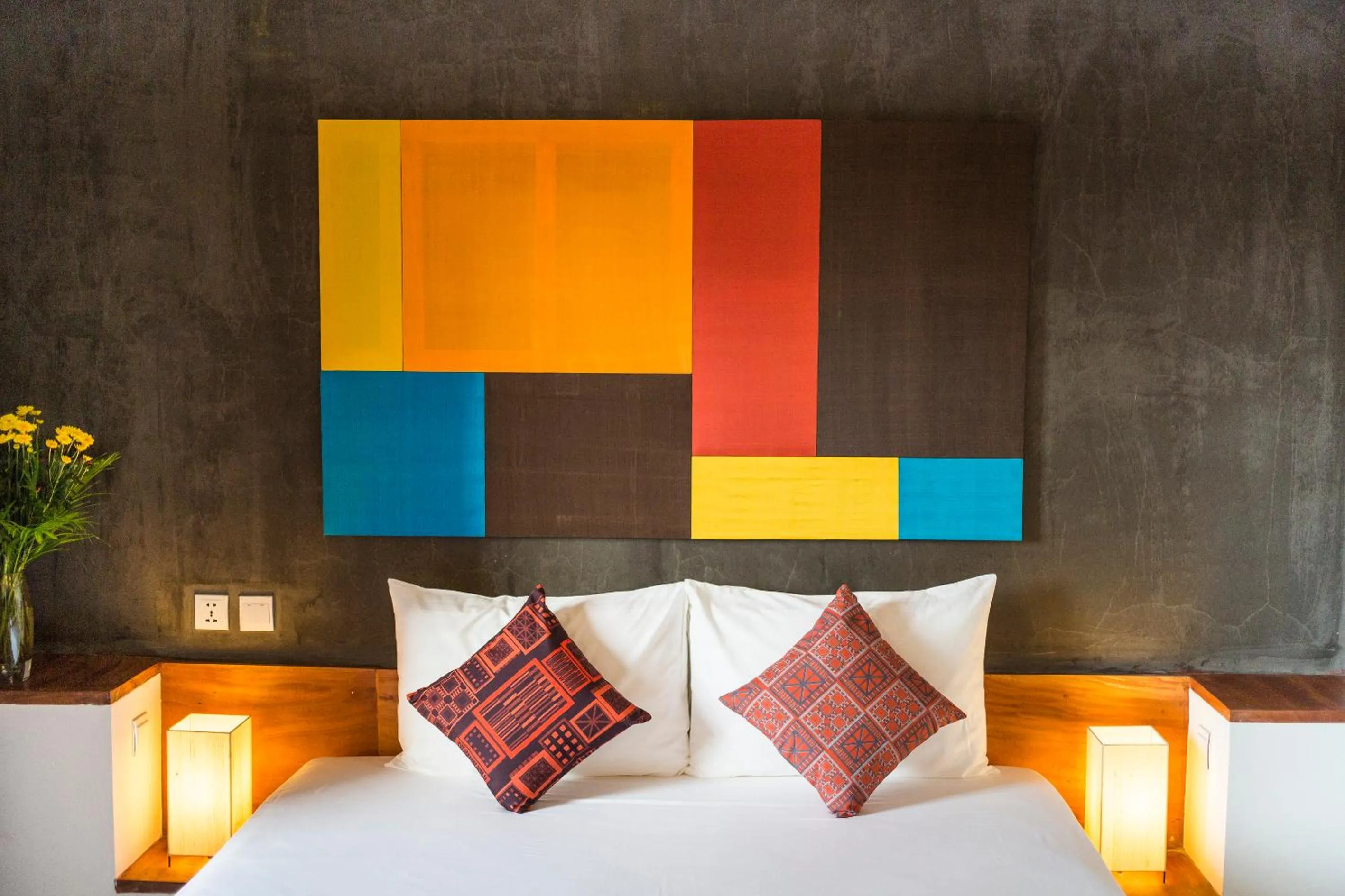 Shower, Bed in PATIO Hotel & Urban Resort