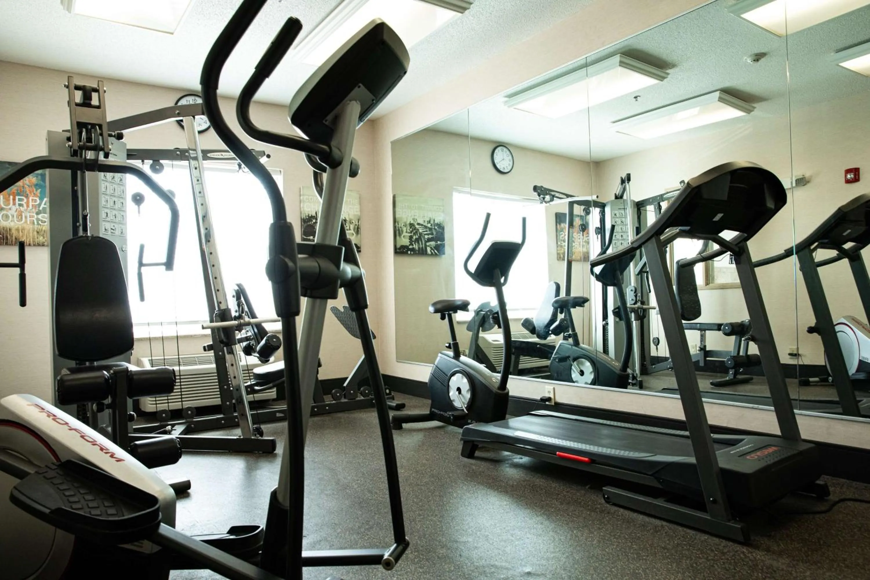 Fitness centre/facilities in Best Western Providence-Seekonk Inn