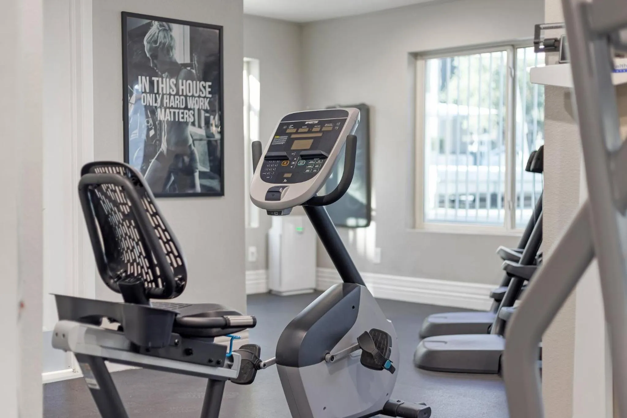 Fitness centre/facilities in Desert Rose Resort