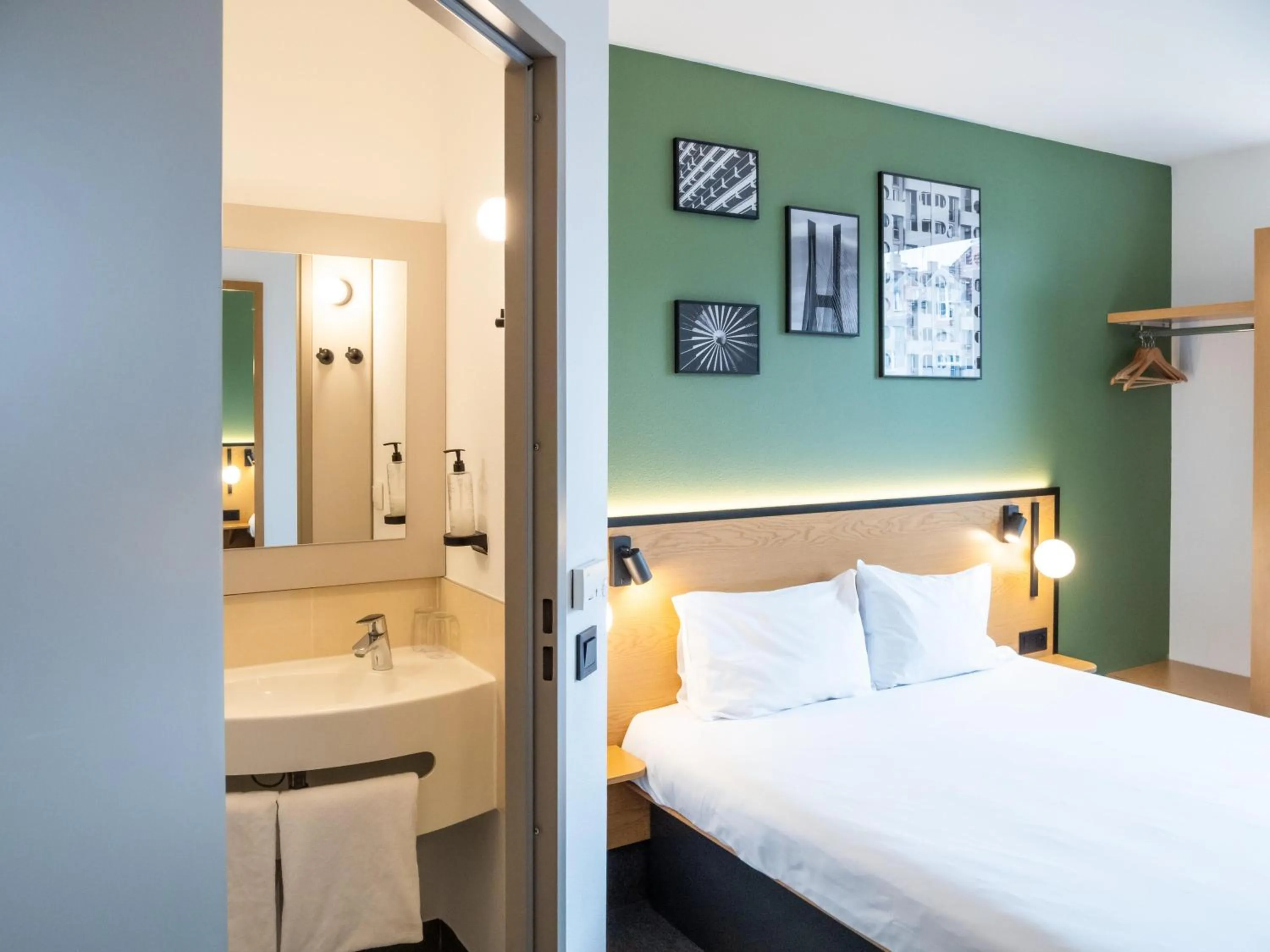 Photo of the whole room, Bed in B&B HOTEL Wrocław Centrum