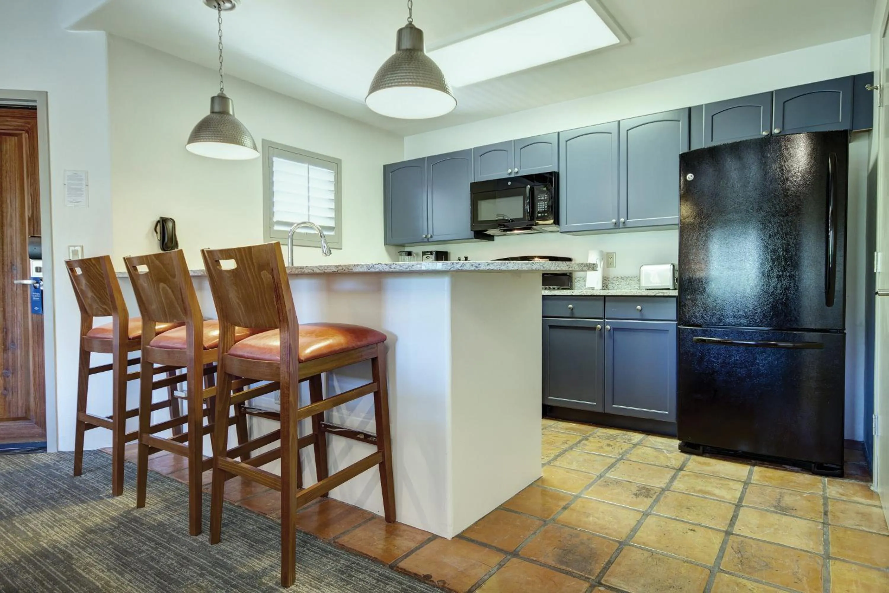 Kitchen or kitchenette in Starr Pass Golf Suites