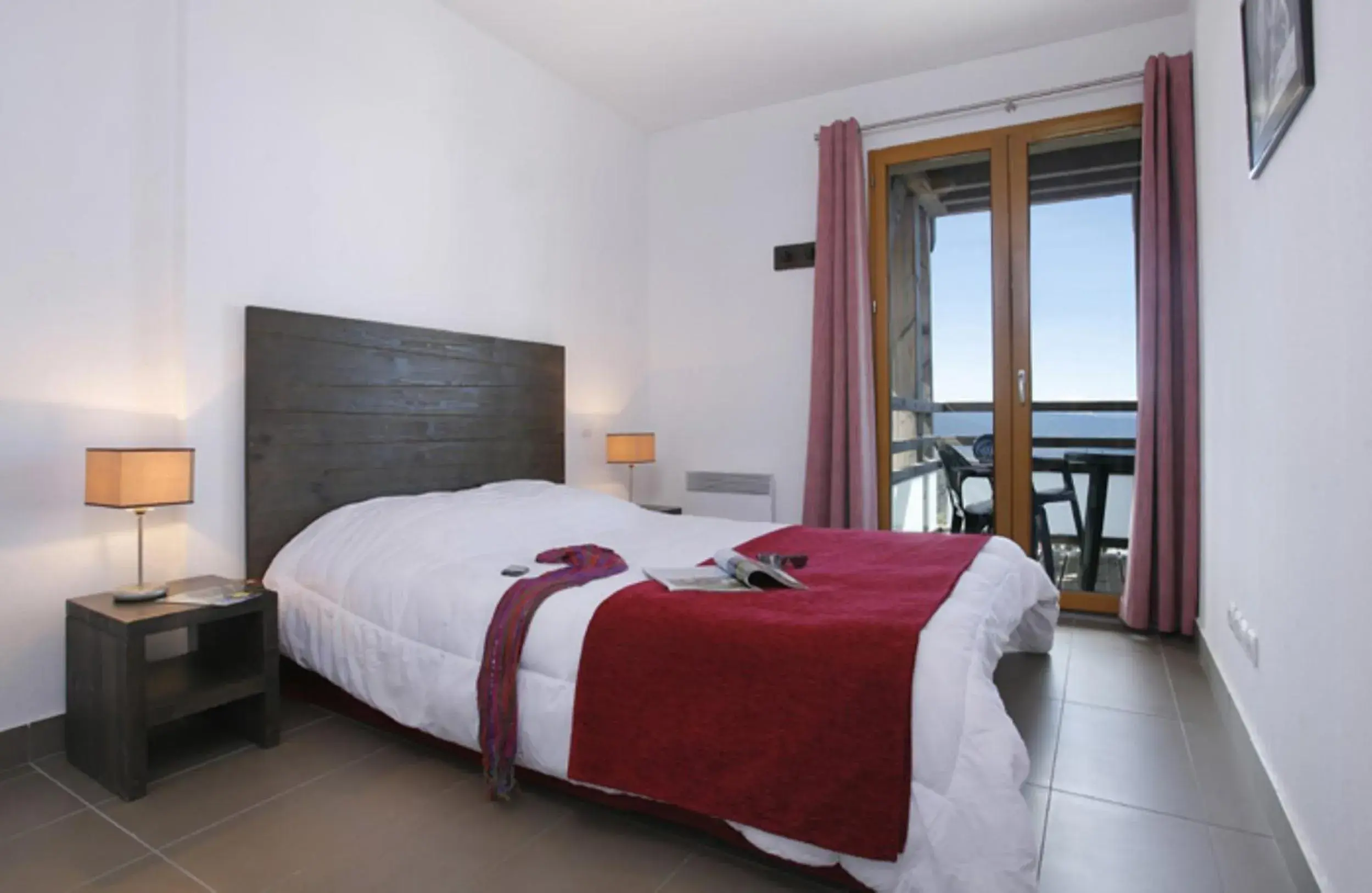 Comfort One-Bedroom Apartment (4 Adults) in Résidence Le Pic de l'Ours Comfort One-Bedroom Apartment (4 Adults) in Résidence Le Pic de l'Ours