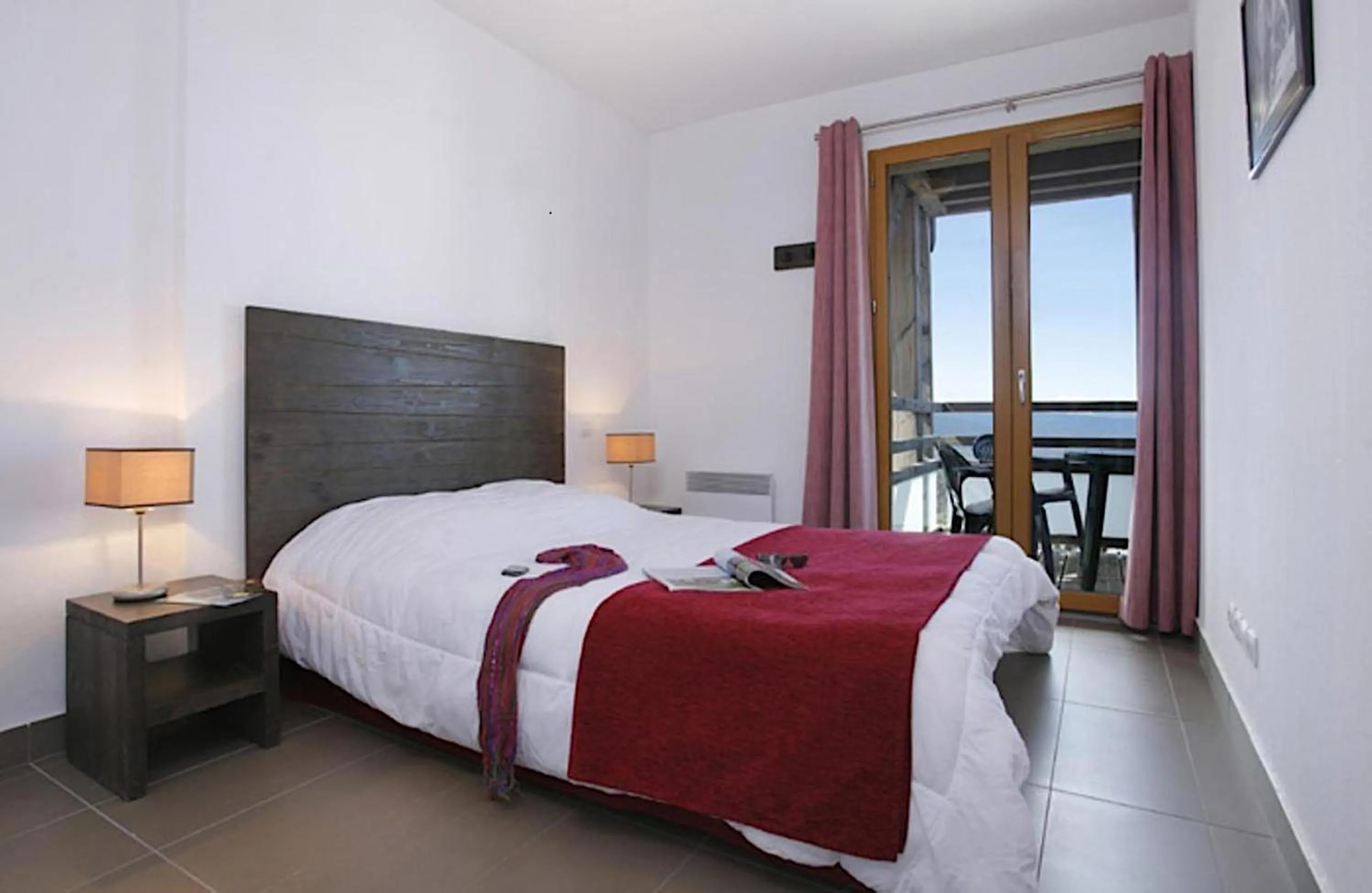 Bed in Résidence Le Pic de l'Ours