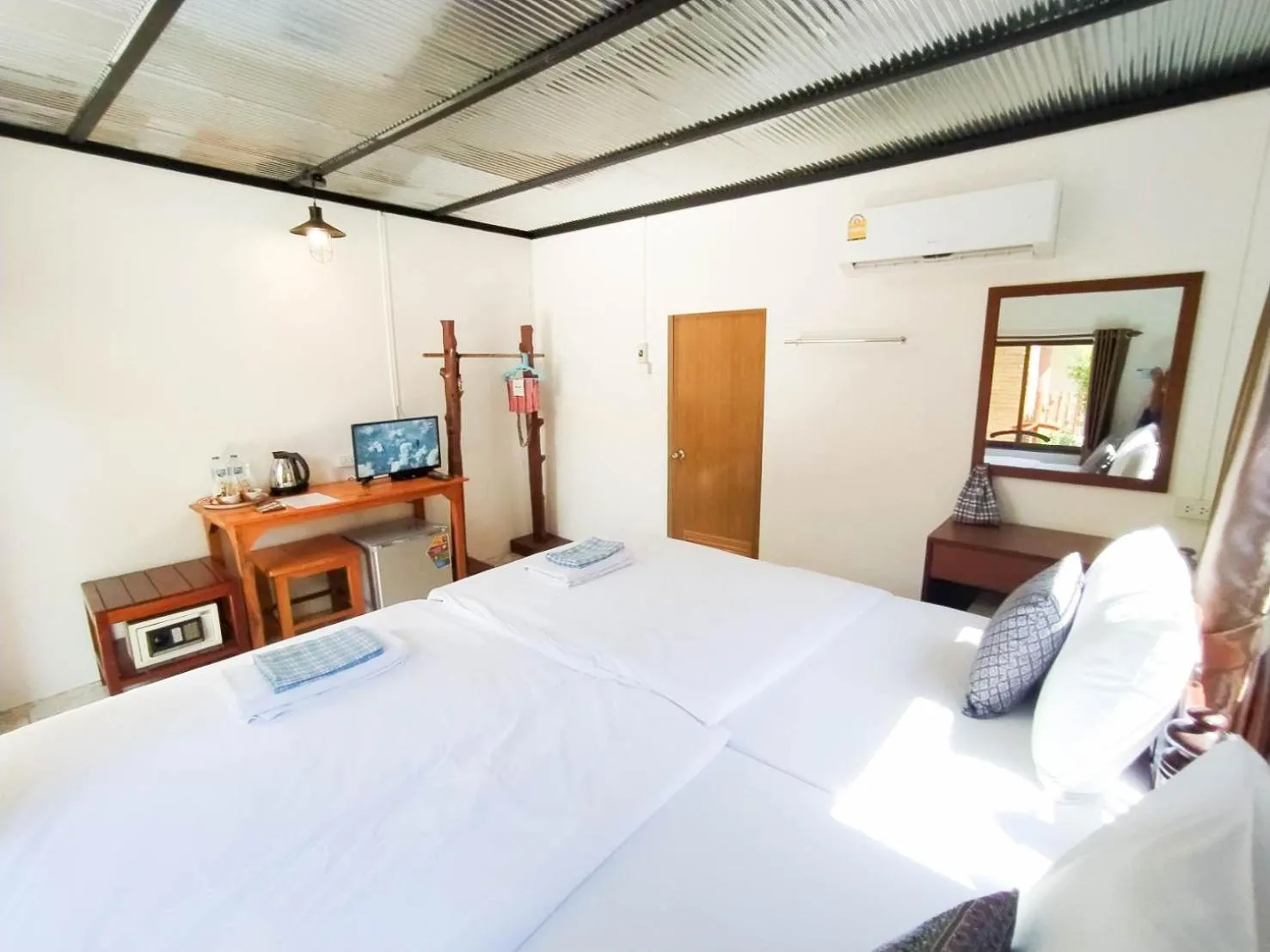 Bed in Samet Bellhouse