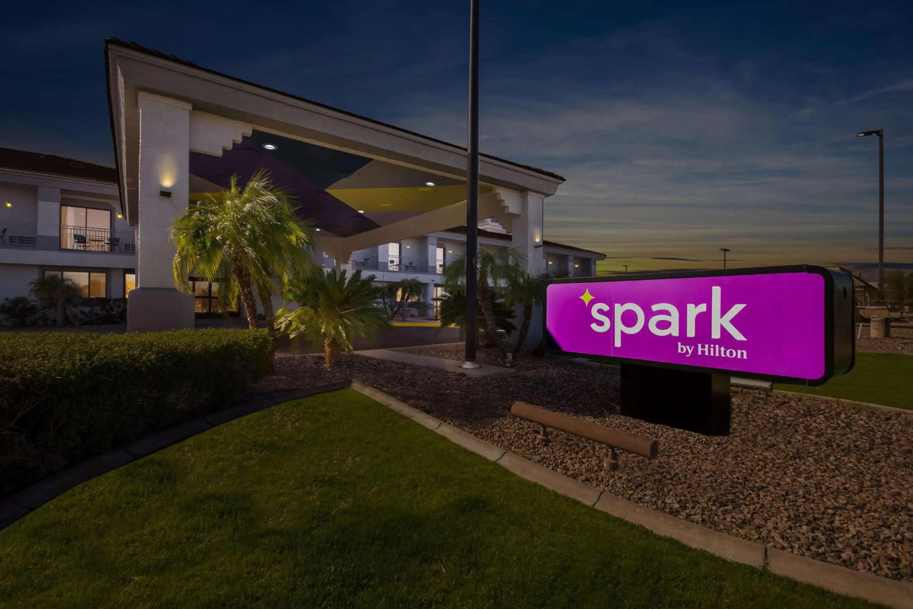 Property building in Spark by Hilton Fountain Hills Scottsdale