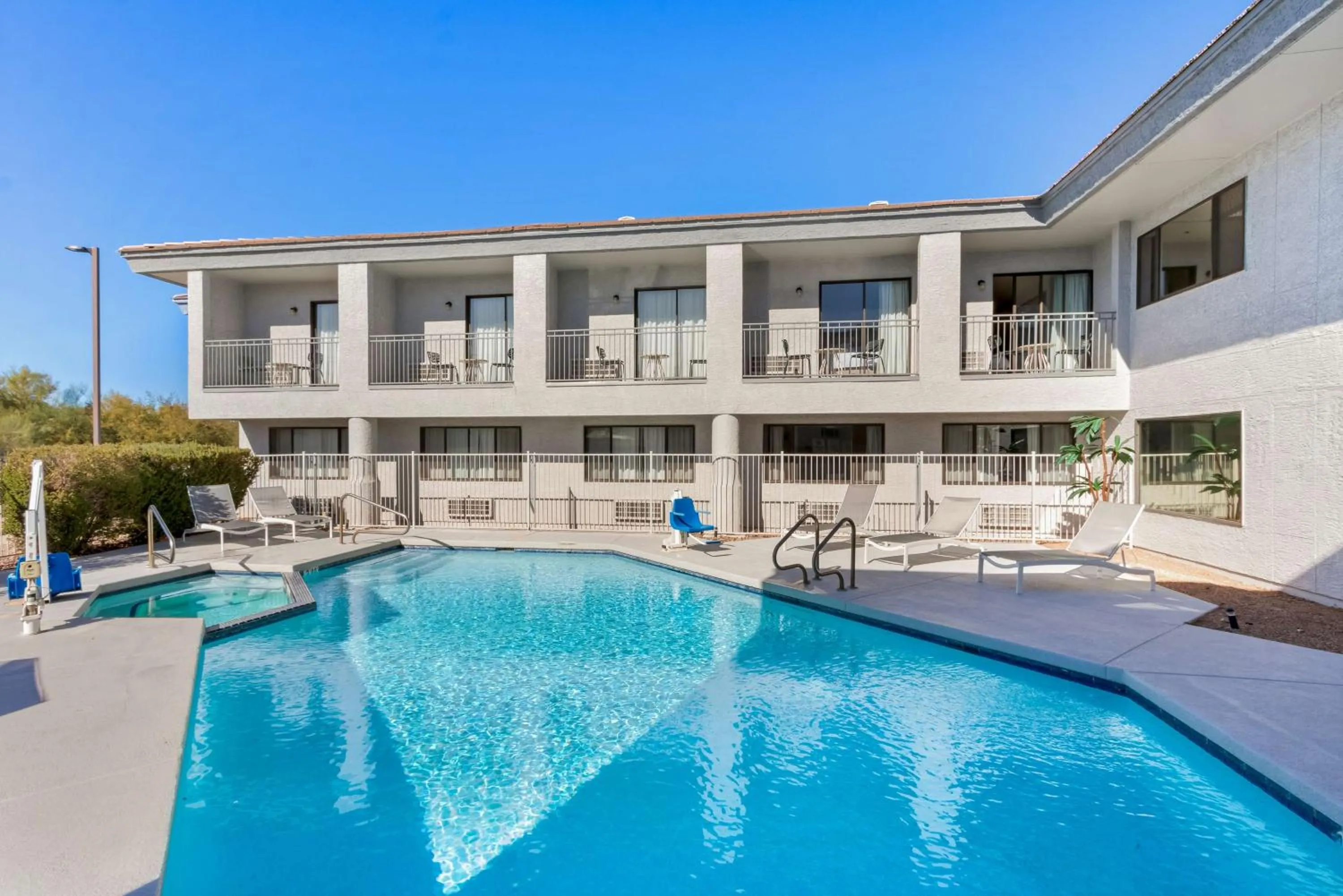 Pool view in Spark by Hilton Fountain Hills Scottsdale