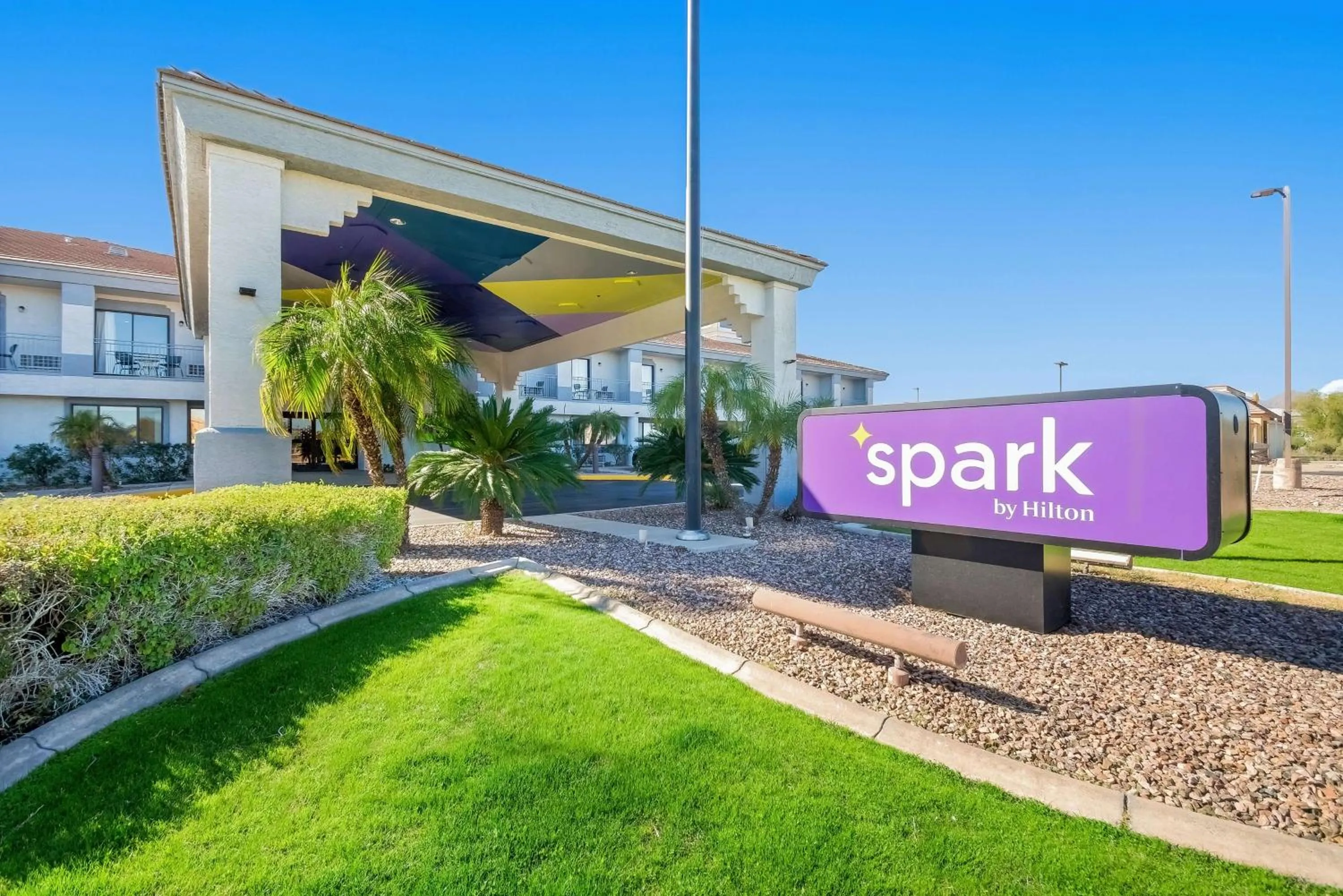 Property building in Spark by Hilton Fountain Hills Scottsdale