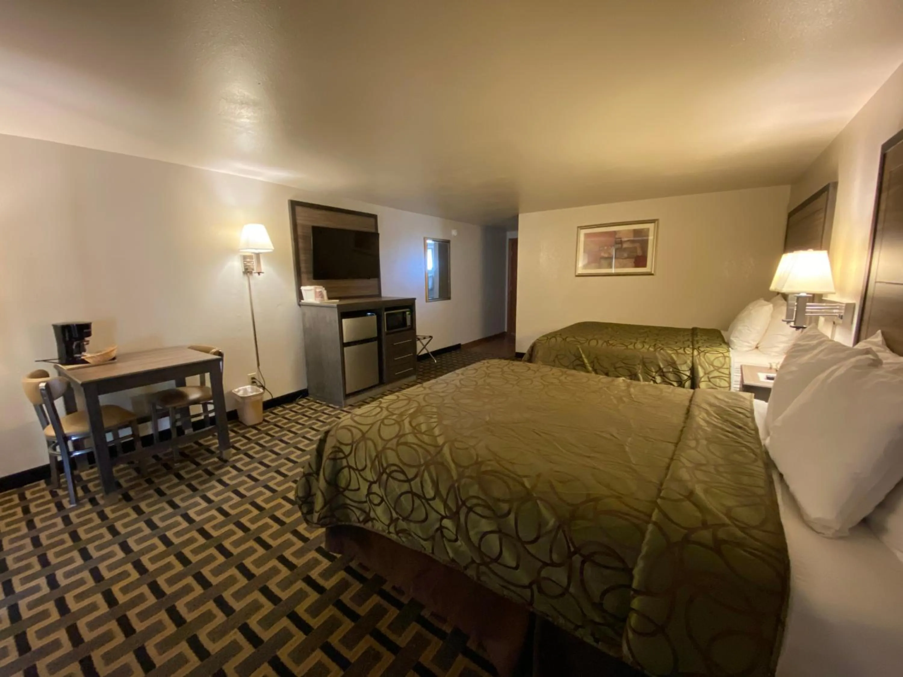 Bed in Motel In The Pines