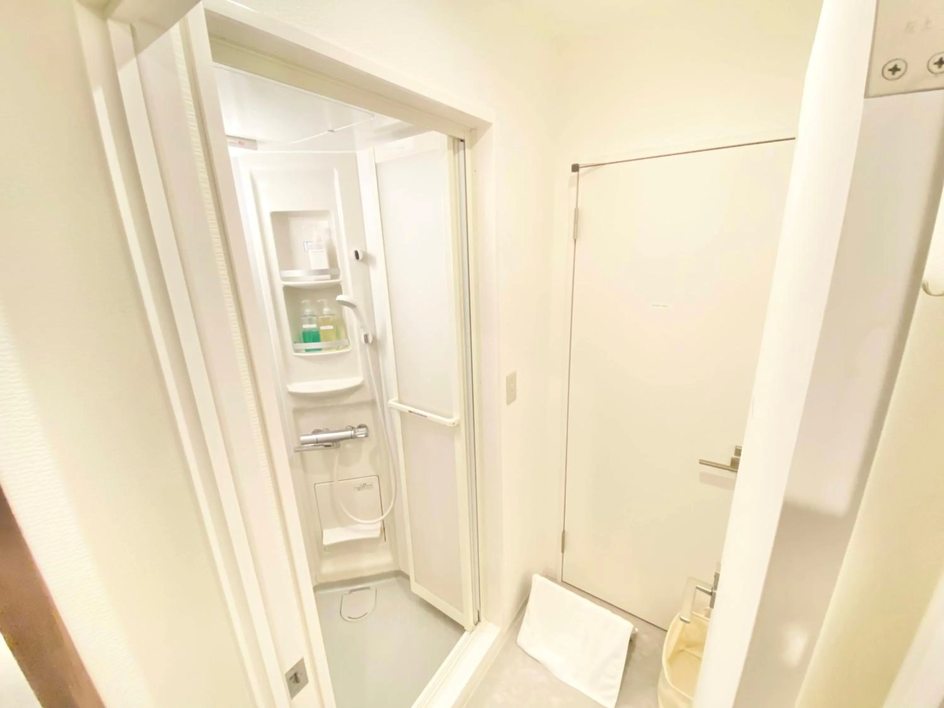 Shower in Hostel Ko-fu