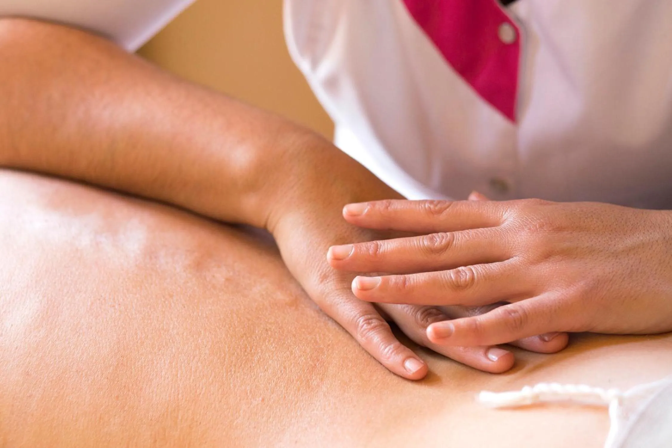 Massage in Le Palais Paysan