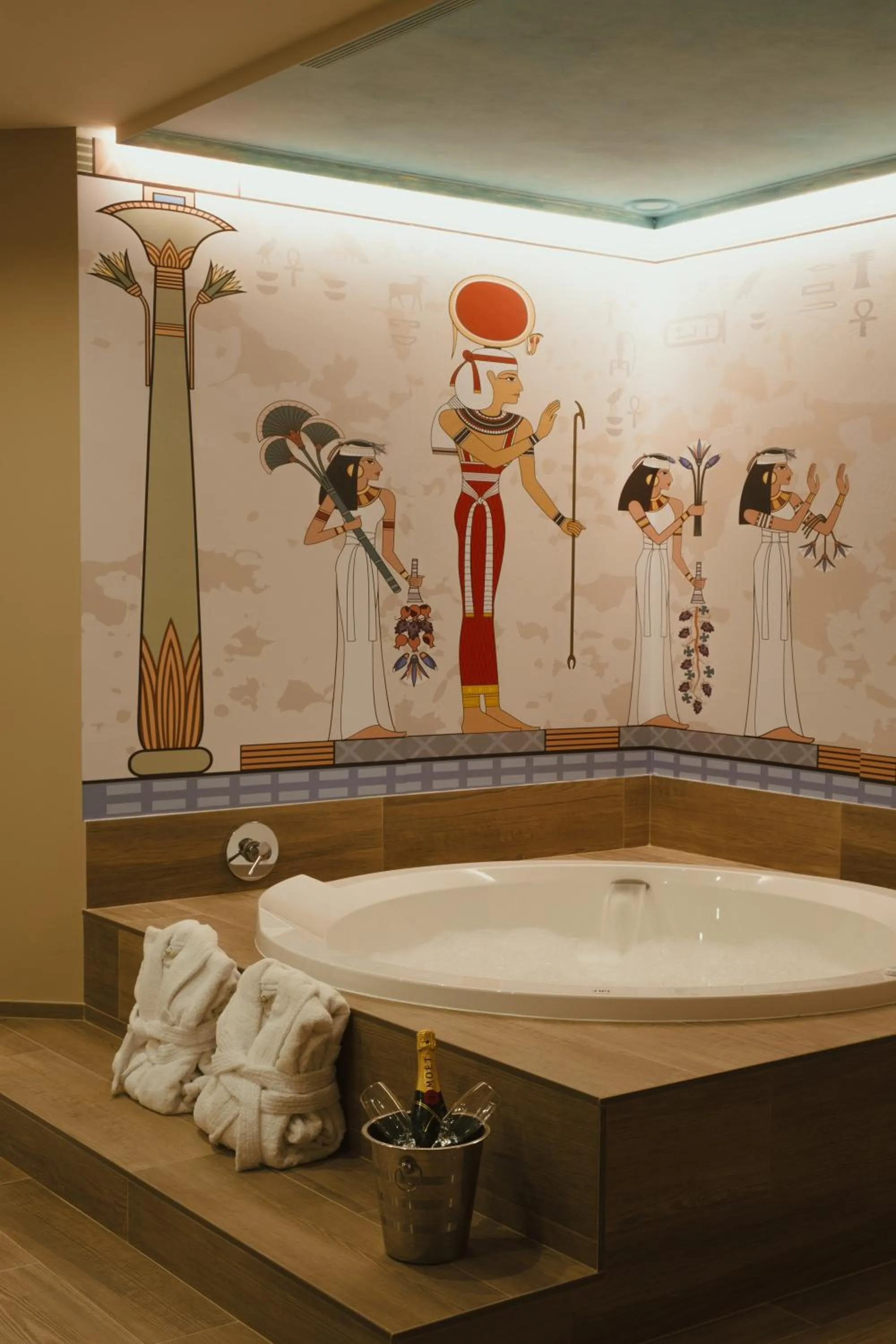 Hot Tub in Valle del Nilo