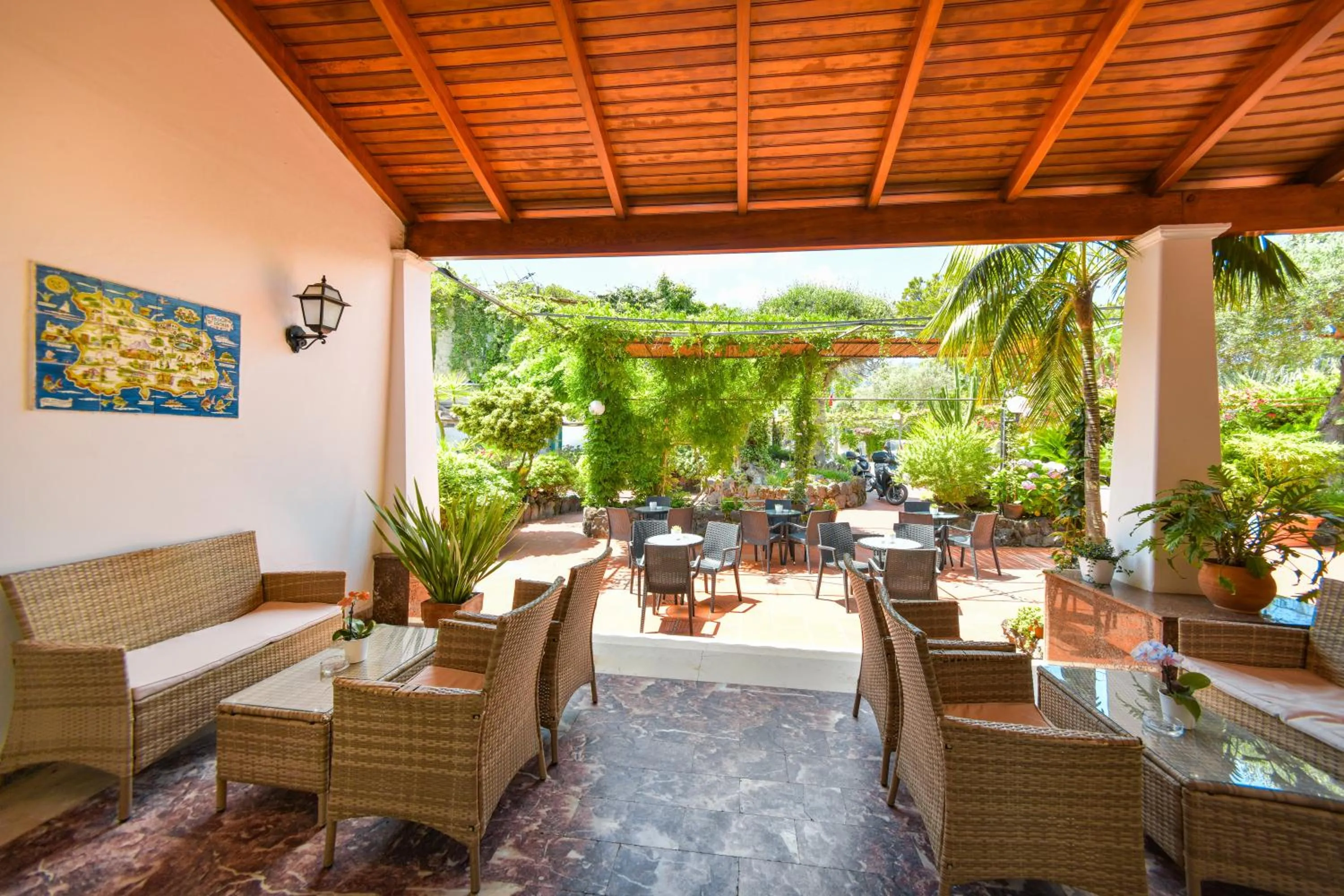 Patio in Hotel Pineta