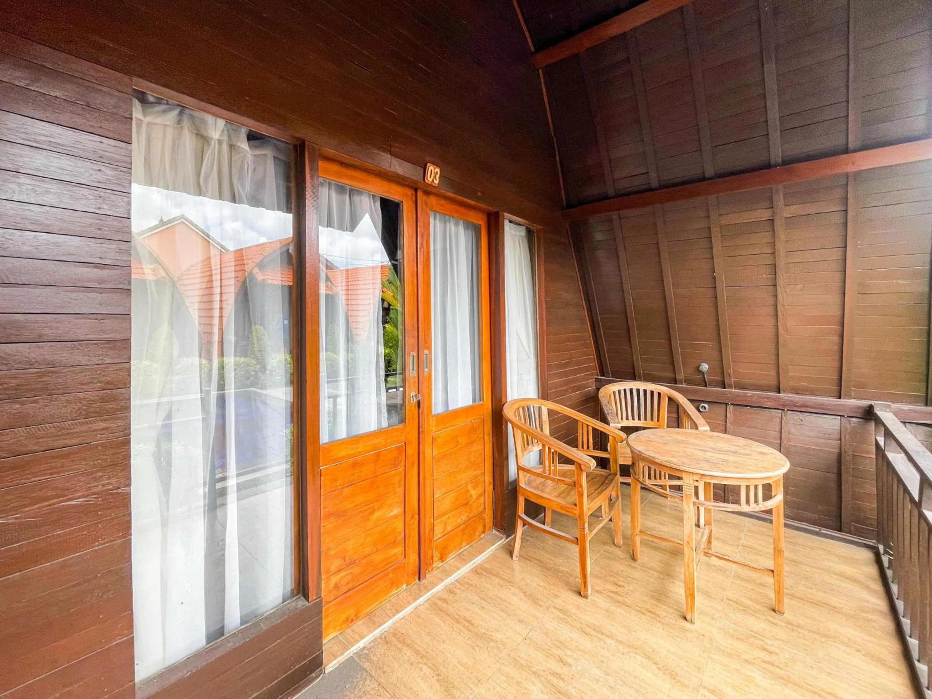 Seating area in Lilis Aksito Akusara by Lavana