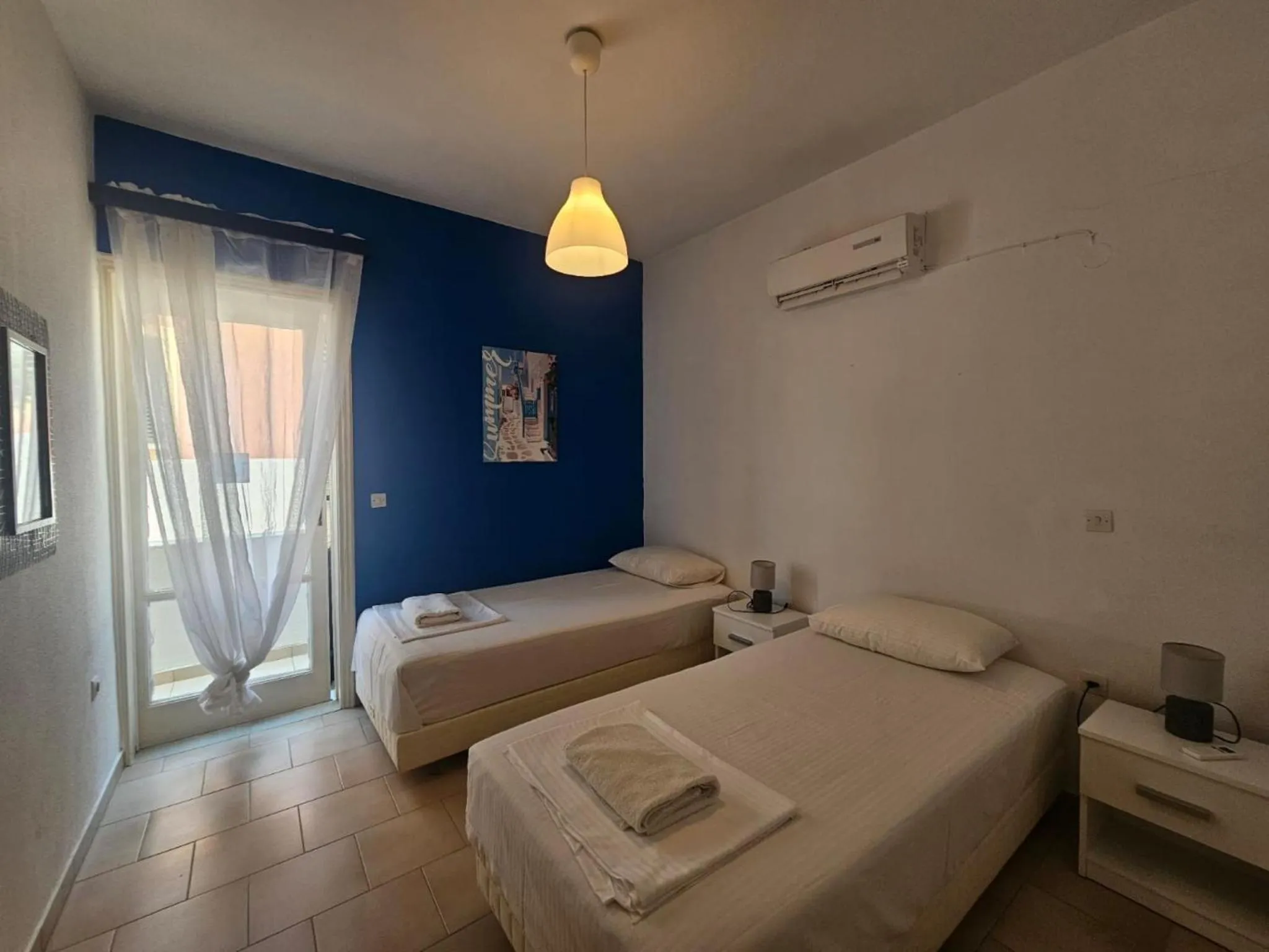 Bed in Glyfada Apartment 91