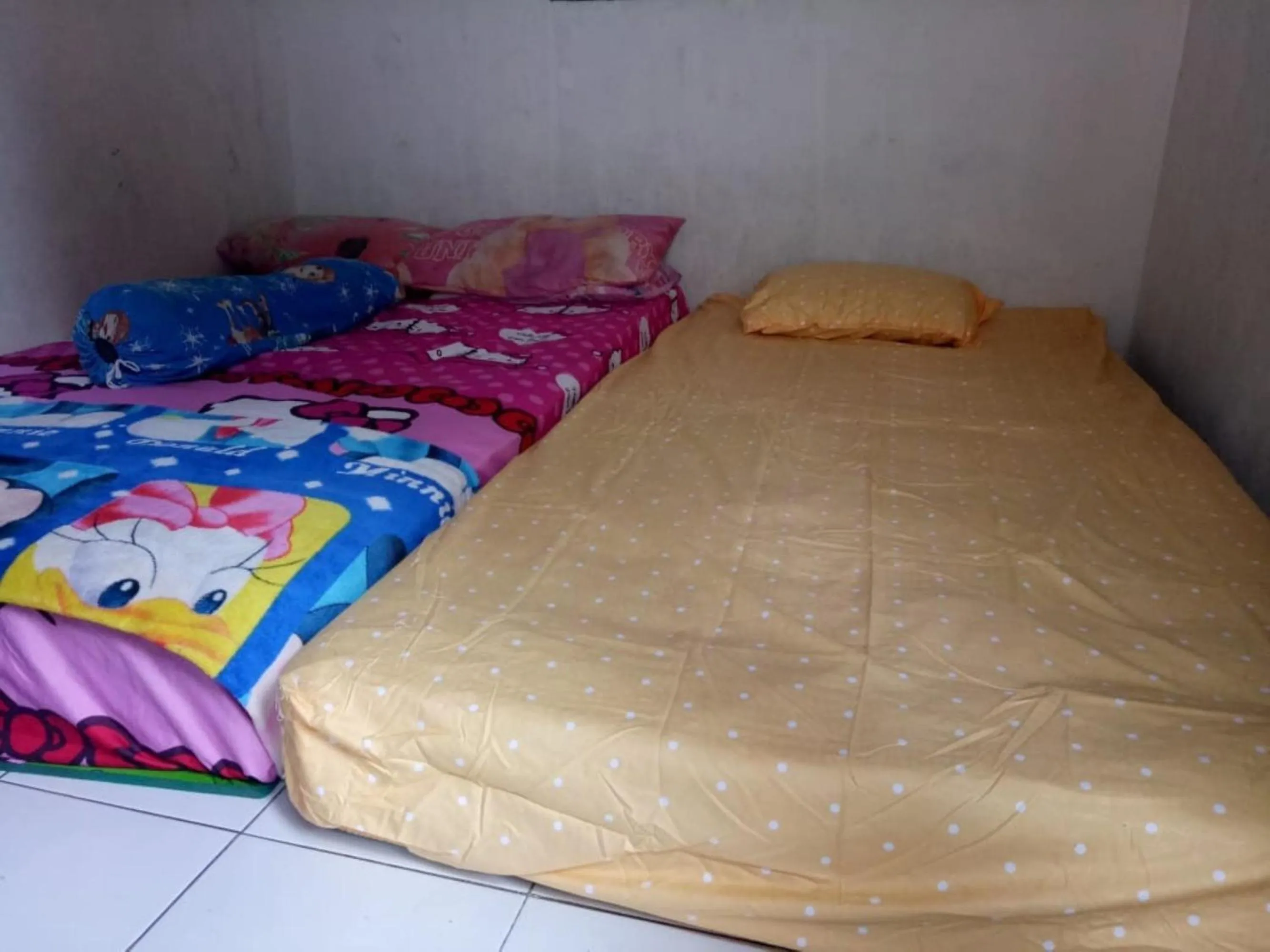 Bathroom, Bed in Ratu Guesthouse