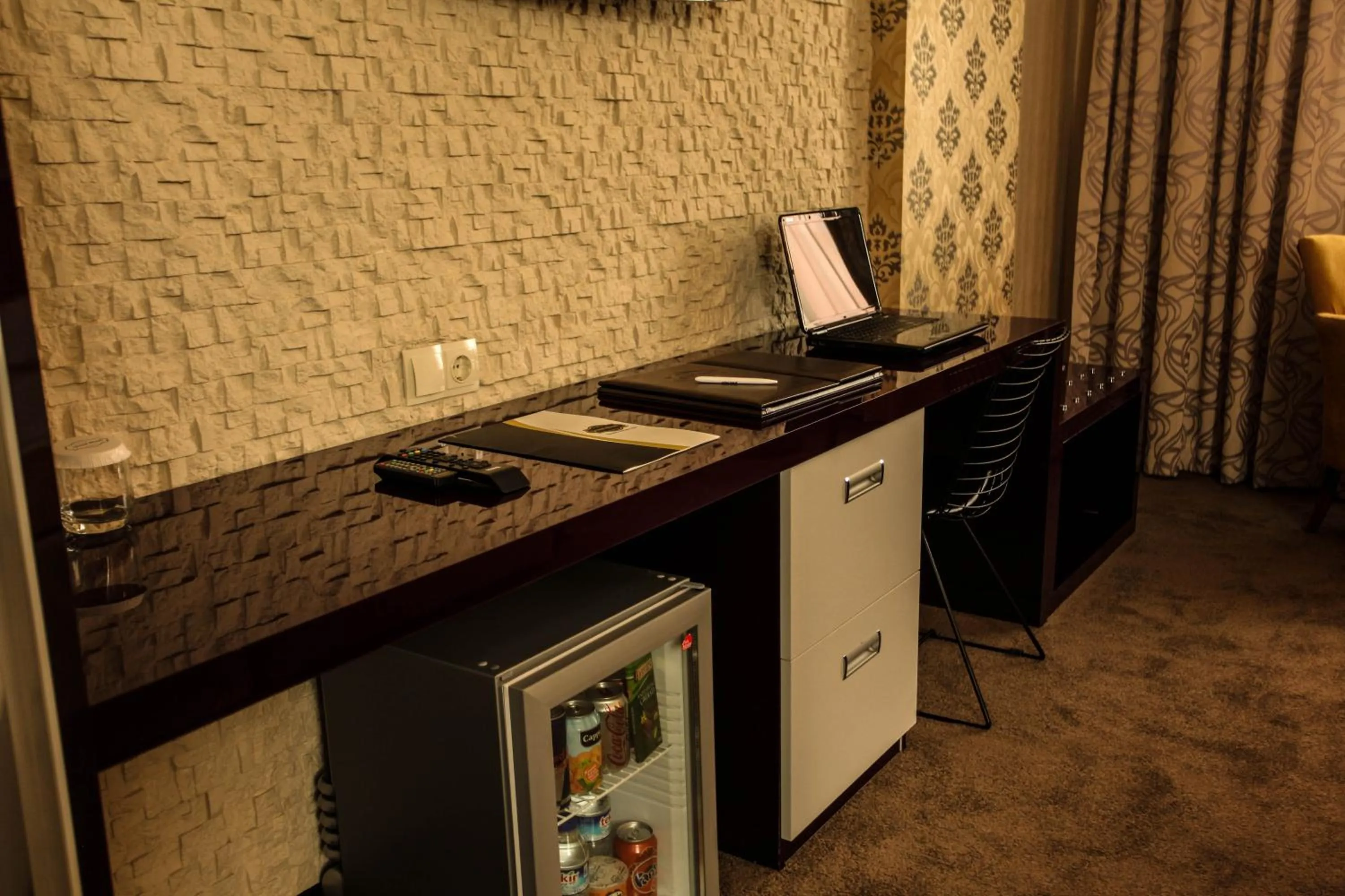 TV and multimedia in Grand Akçalı Otel